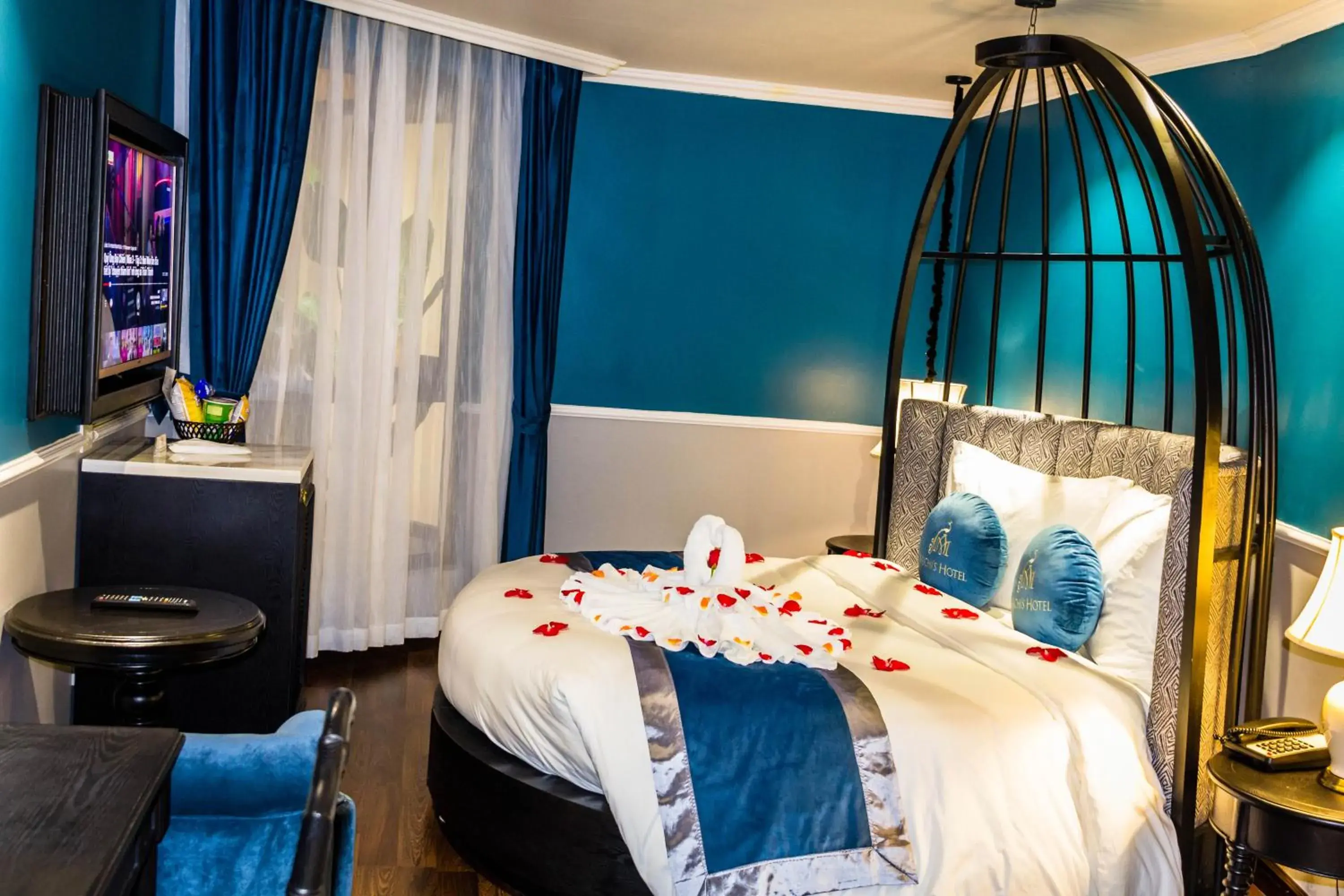 Large Double Room in Michi's hotel laocai Large Double Room in Michi's hotel laocai