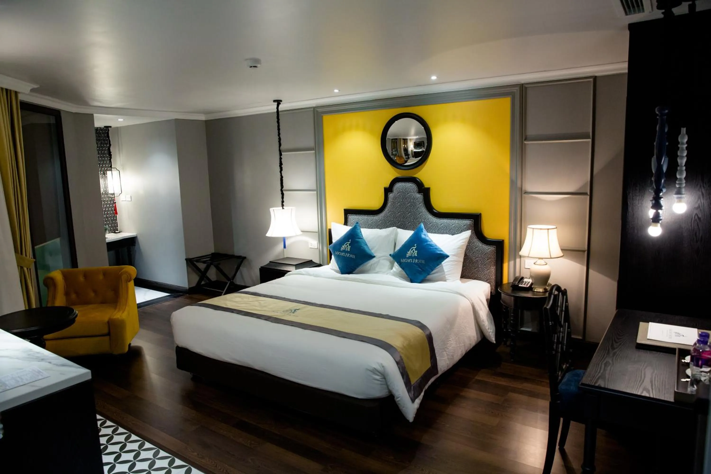 Bed in Michi's hotel laocai