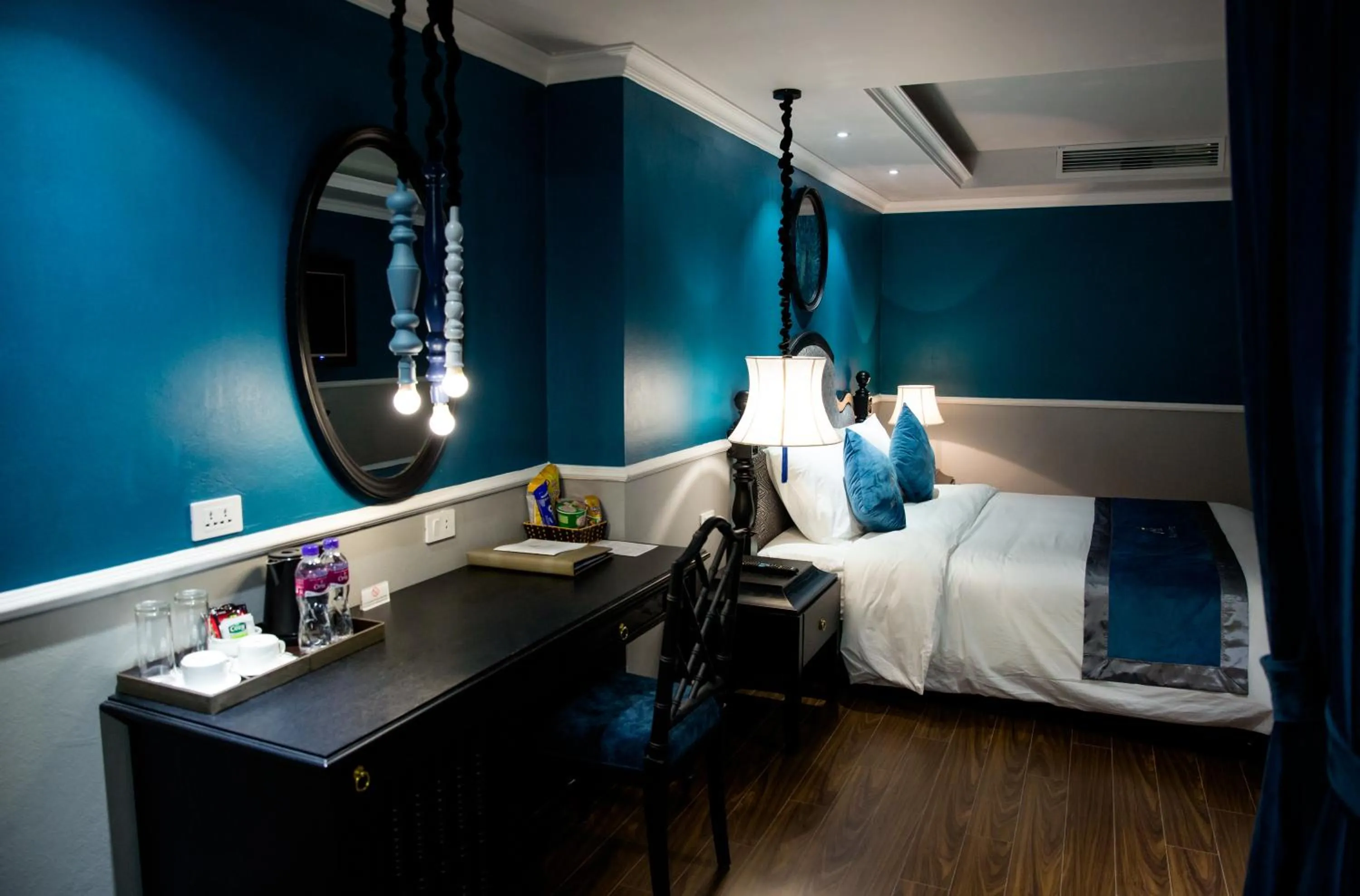 Bed in Michi's hotel laocai