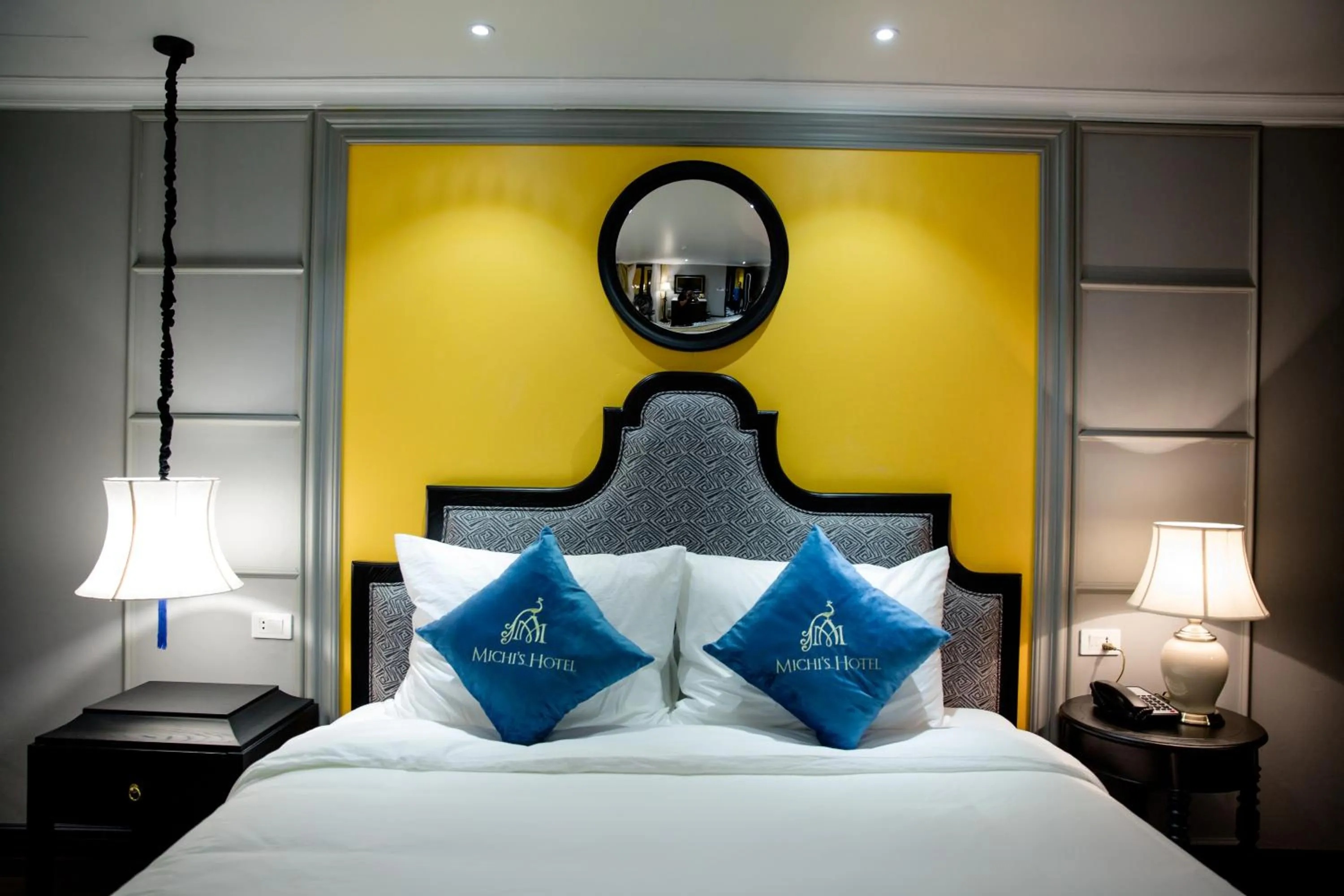 Bed in Michi's hotel laocai