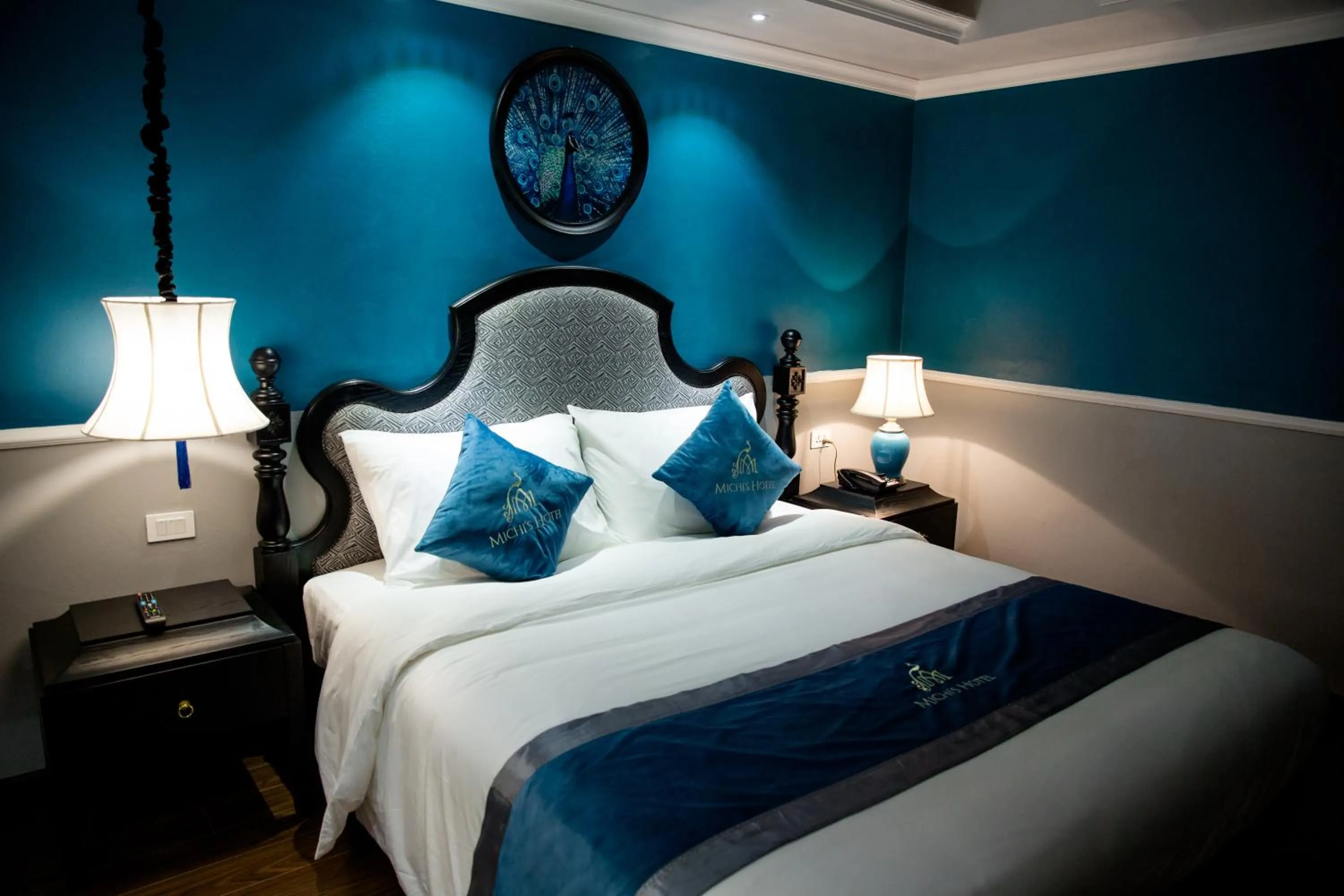 Bed in Michi's hotel laocai