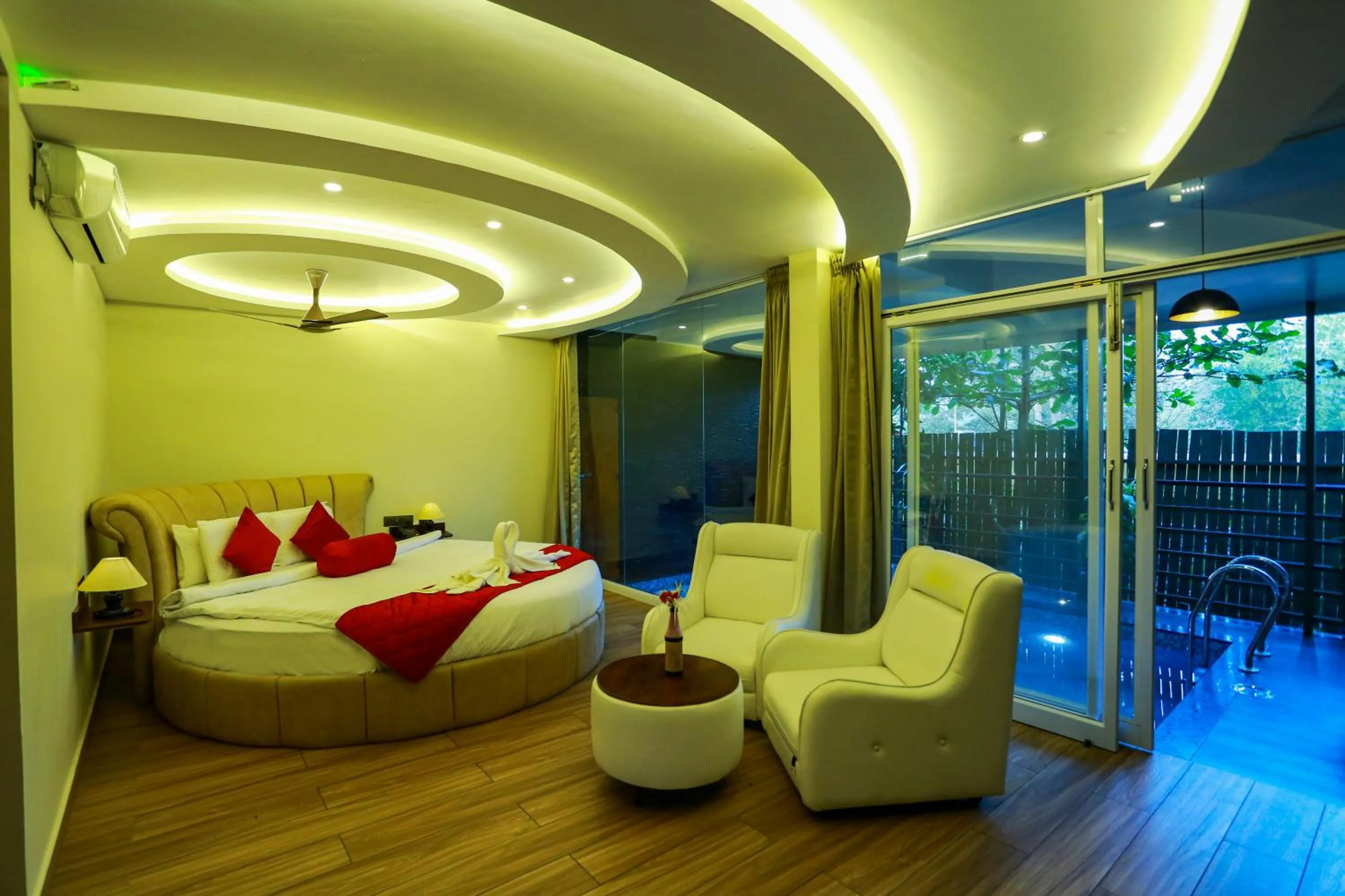 Photo of the whole room, Bed in Kuruva Island Resort And Spa - By KABINI BREEZE