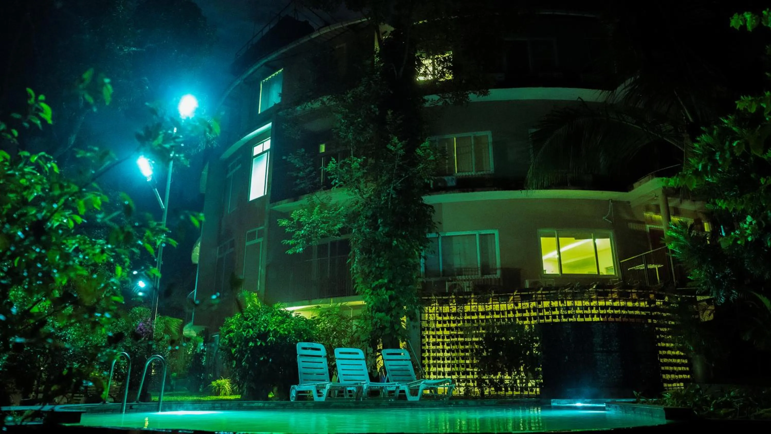 Pool view in Kuruva Island Resort And Spa - By KABINI BREEZE