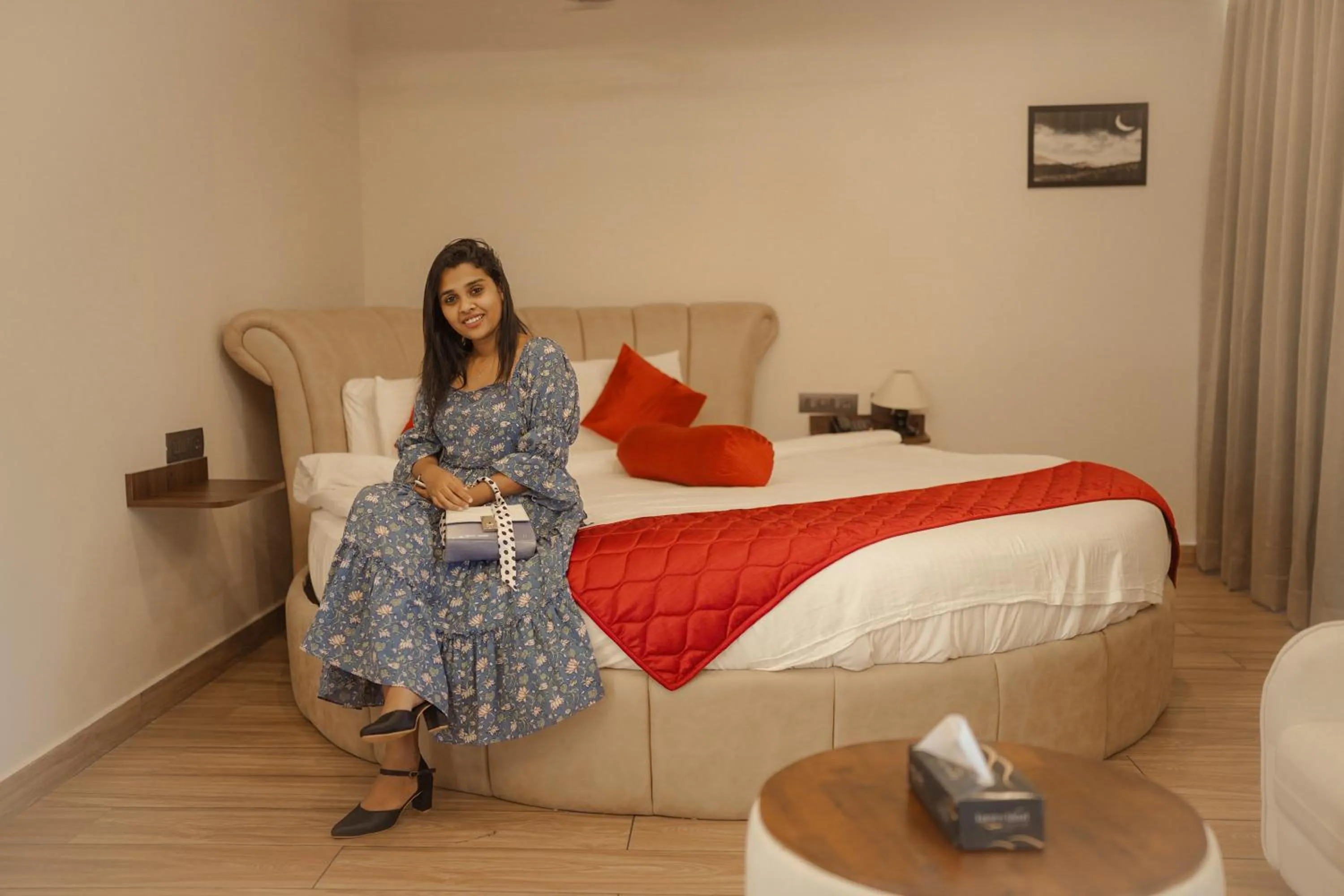 Property building, Bed in Kuruva Island Resort And Spa - By KABINI BREEZE