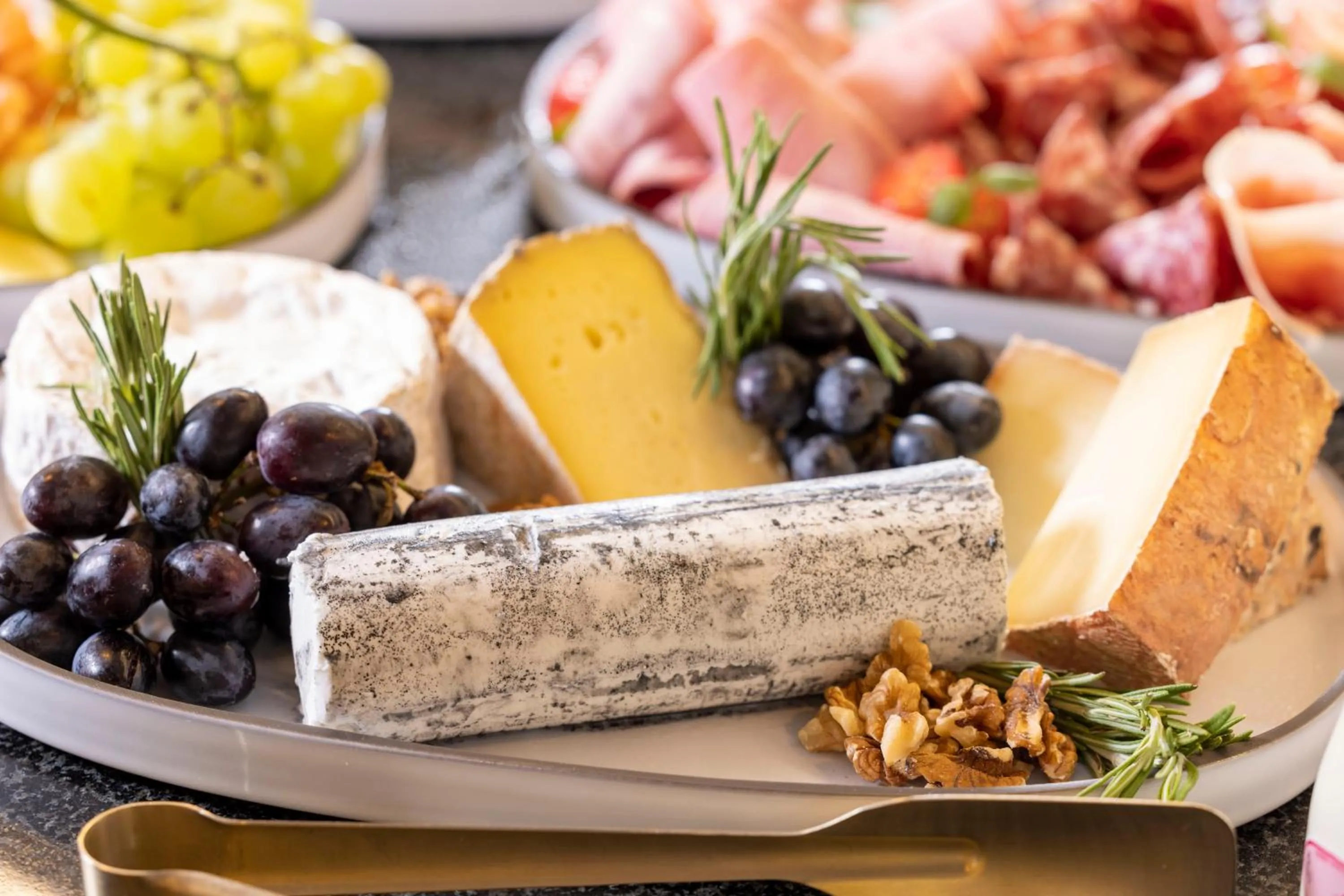 Buffet breakfast in Grand Hôtel Chicago