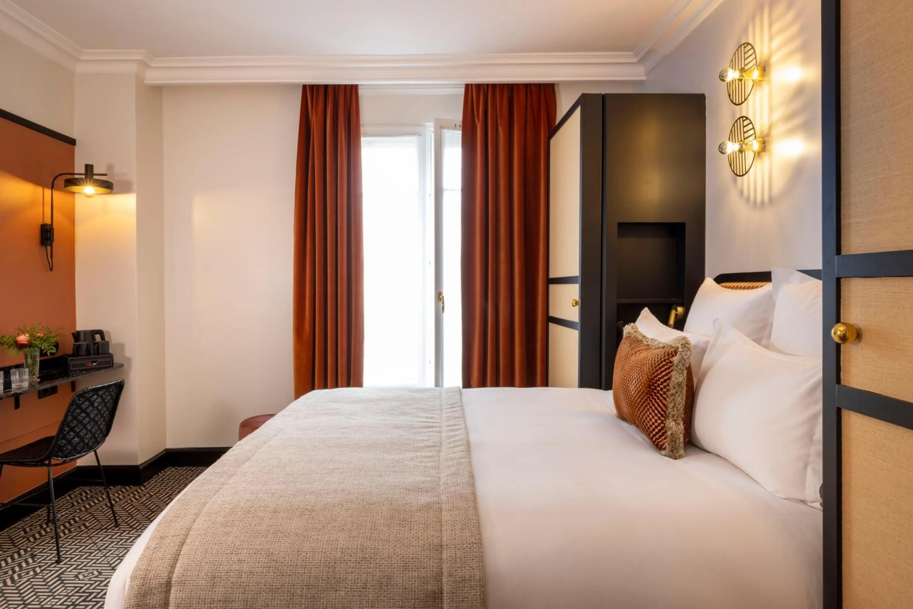 Bed in Grand Hôtel Chicago