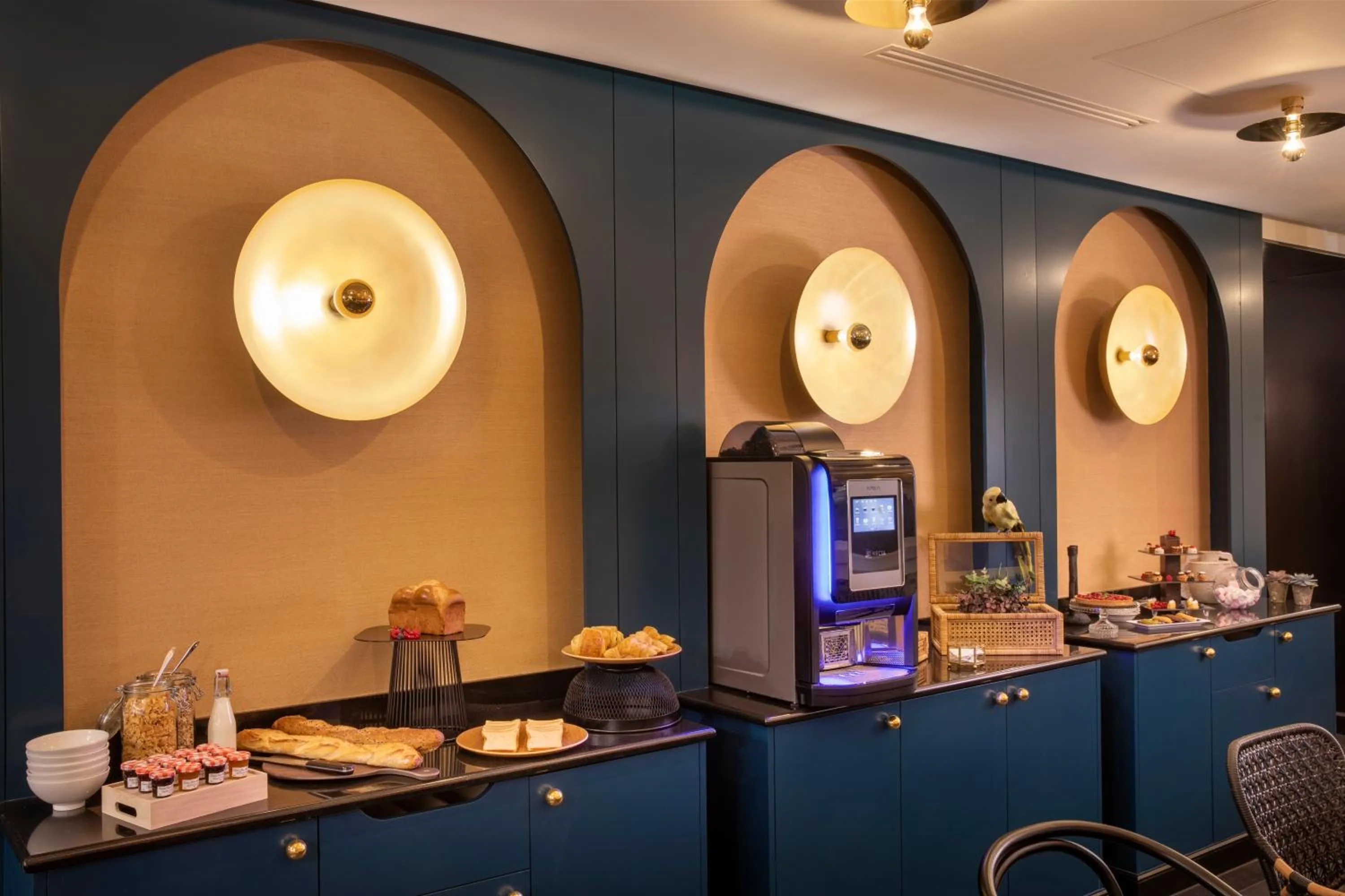 Buffet breakfast in Grand Hôtel Chicago