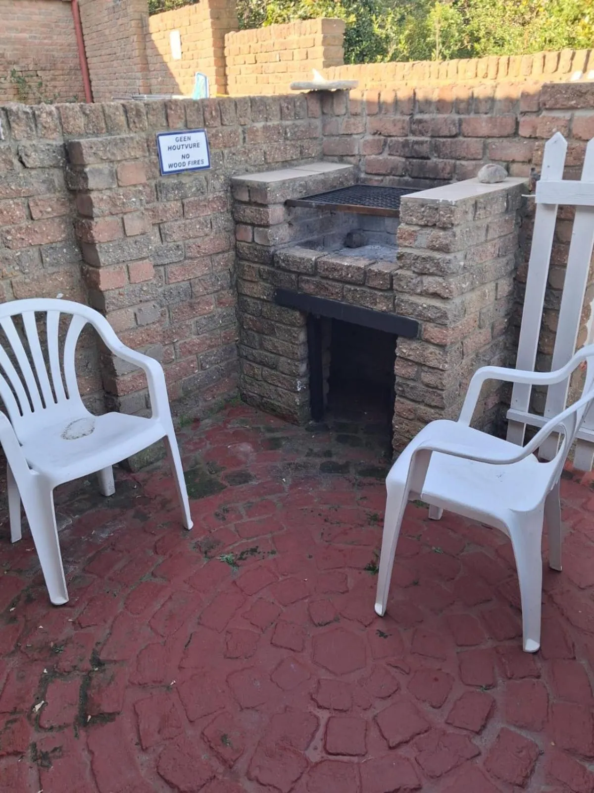 Patio in Amzee Bokmakierie Guest House