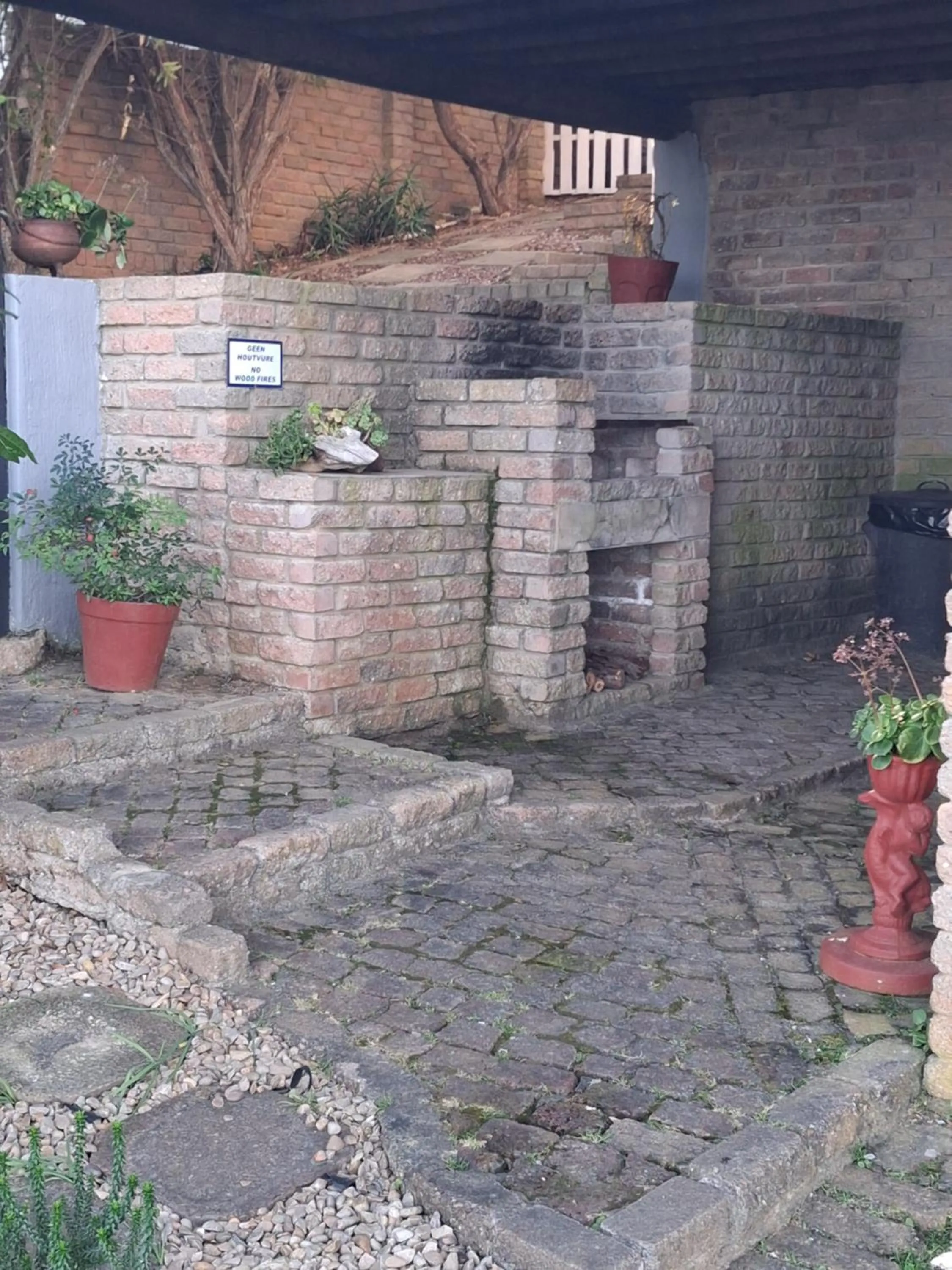 Amzee Bokmakierie Guest House