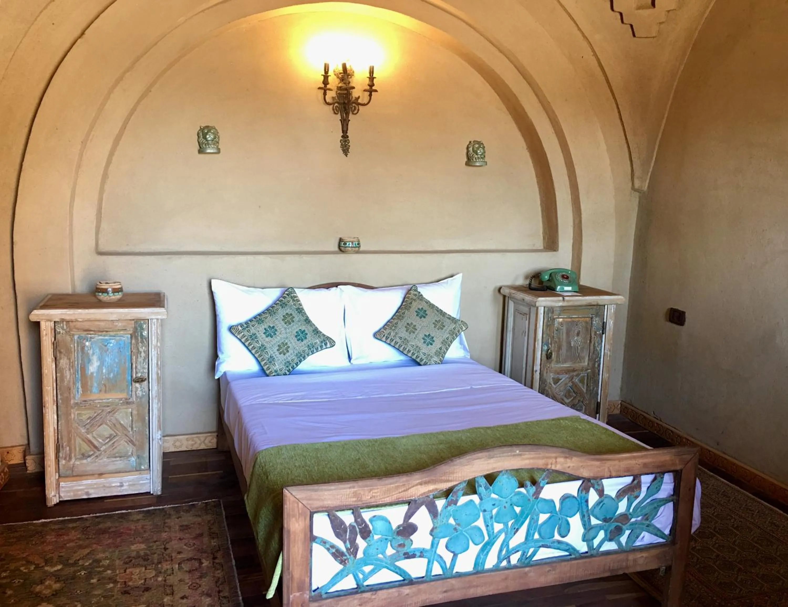 Bed in Djorff Palace