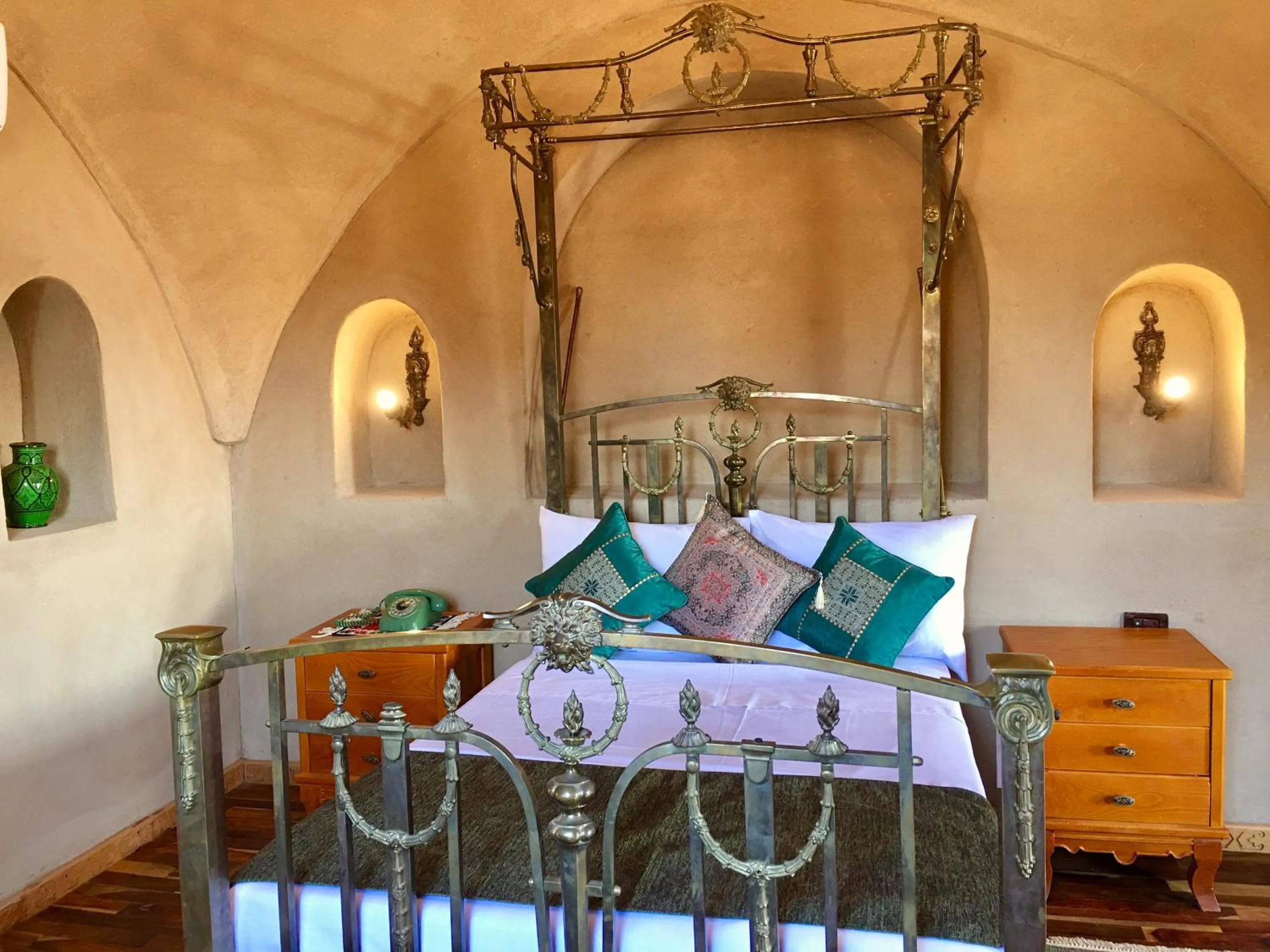 Bed in Djorff Palace