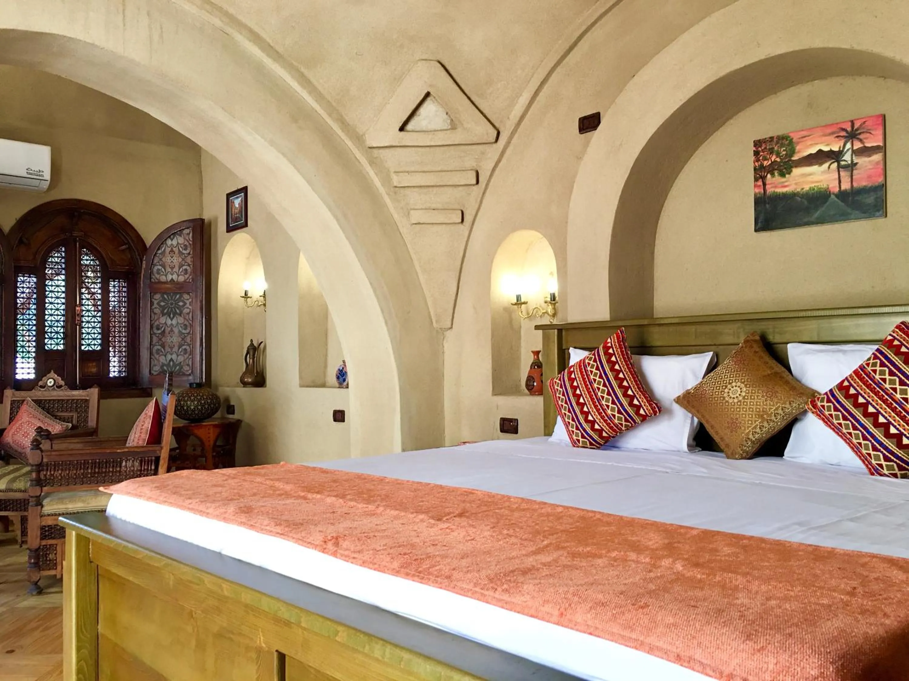 Bedroom, Bed in Djorff Palace