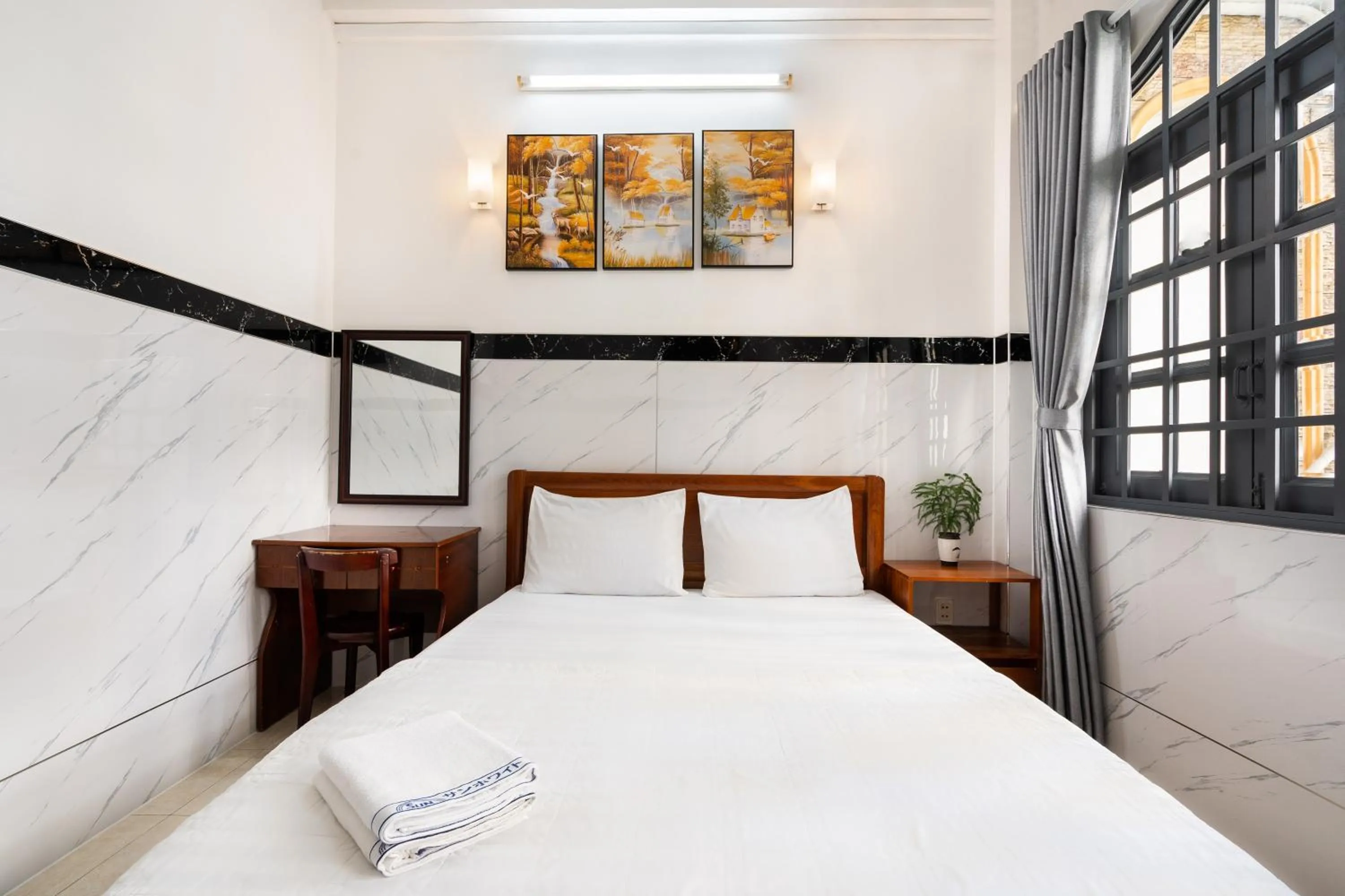 Bed in Lam Sơn Hotel