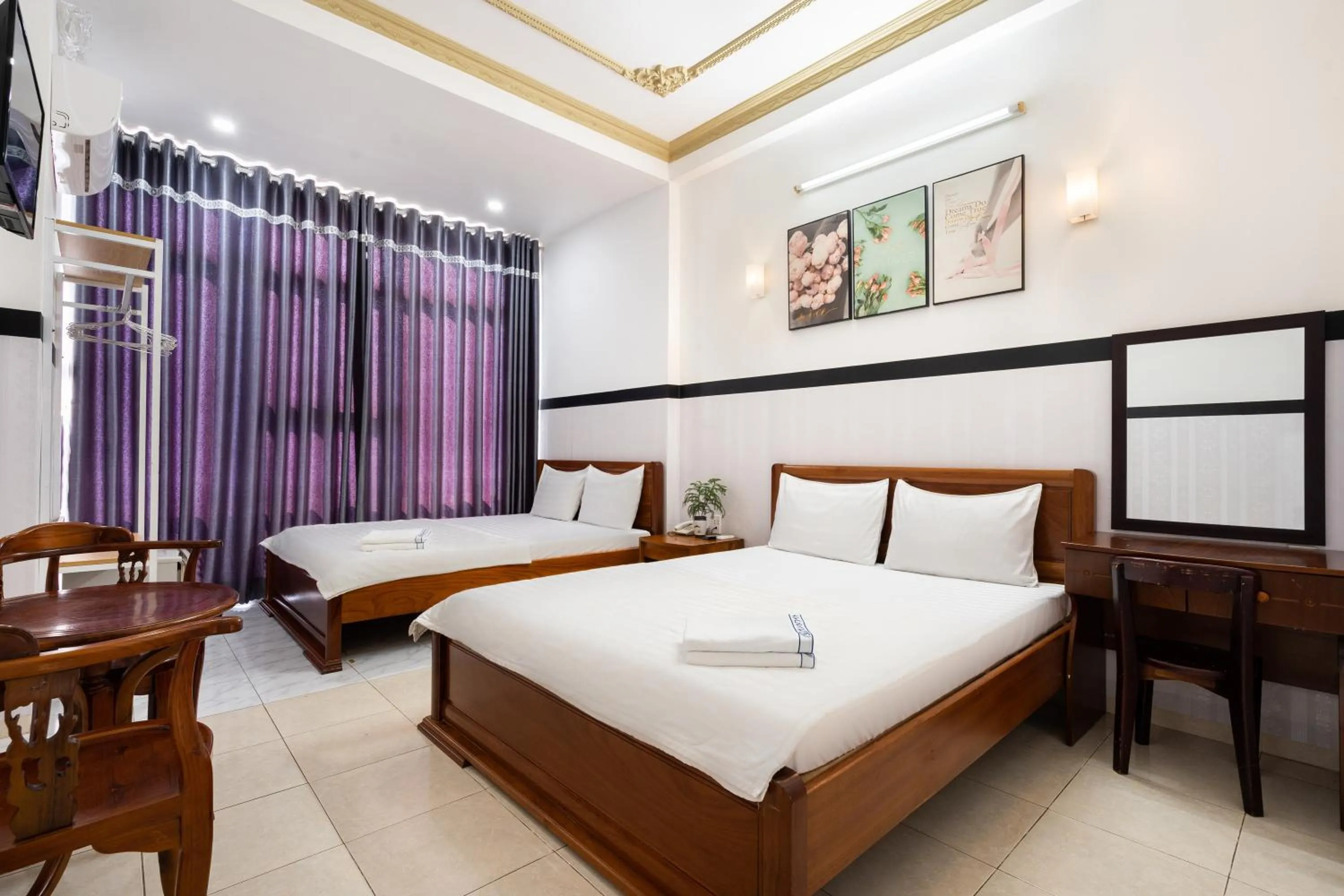 Bed in Lam Sơn Hotel