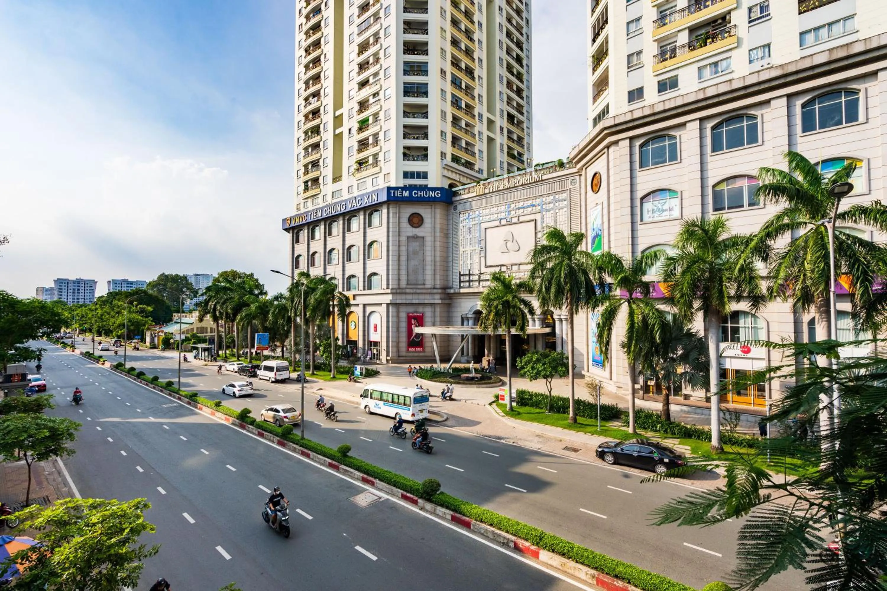 Day in Lam Sơn Hotel