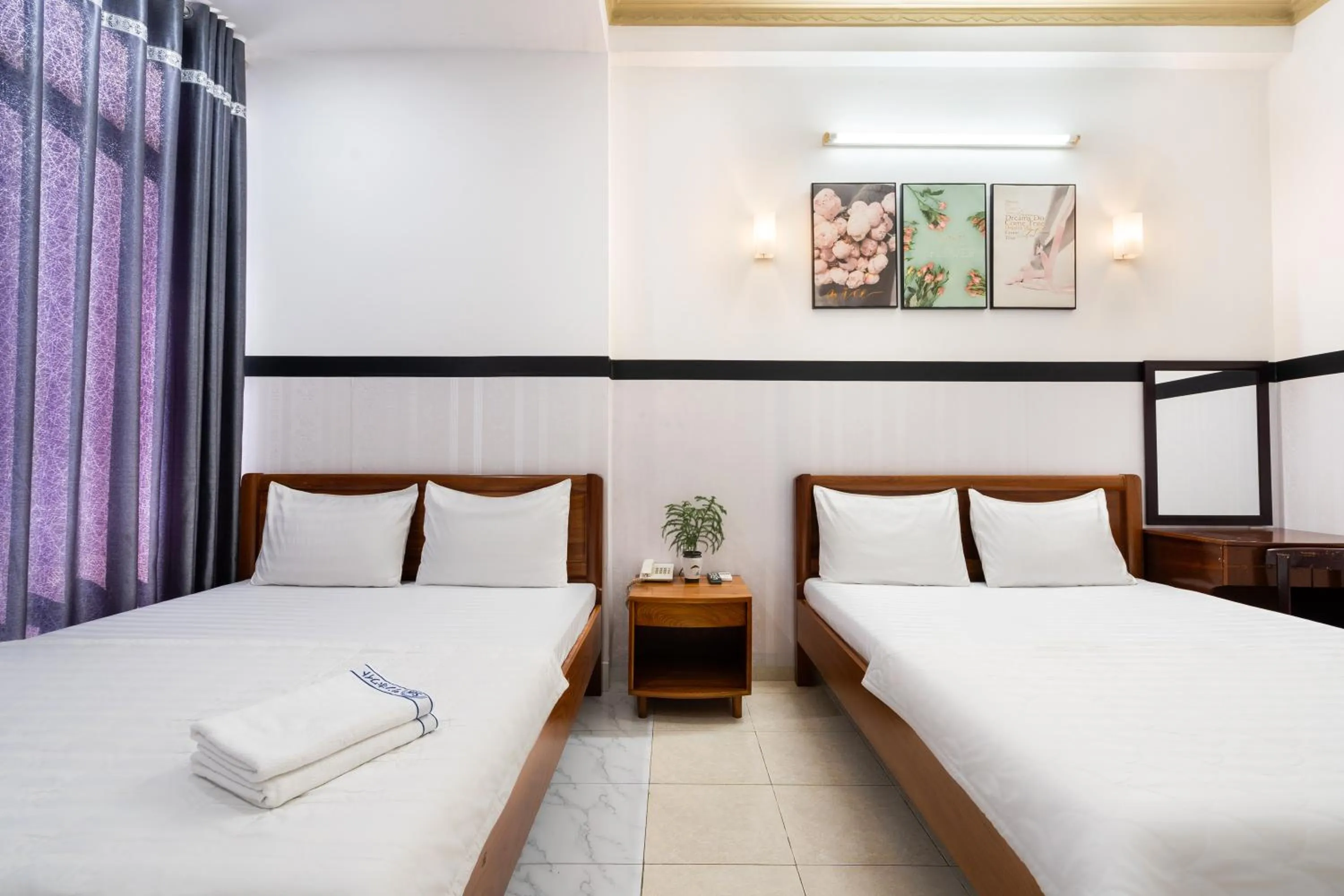 Bed in Lam Sơn Hotel