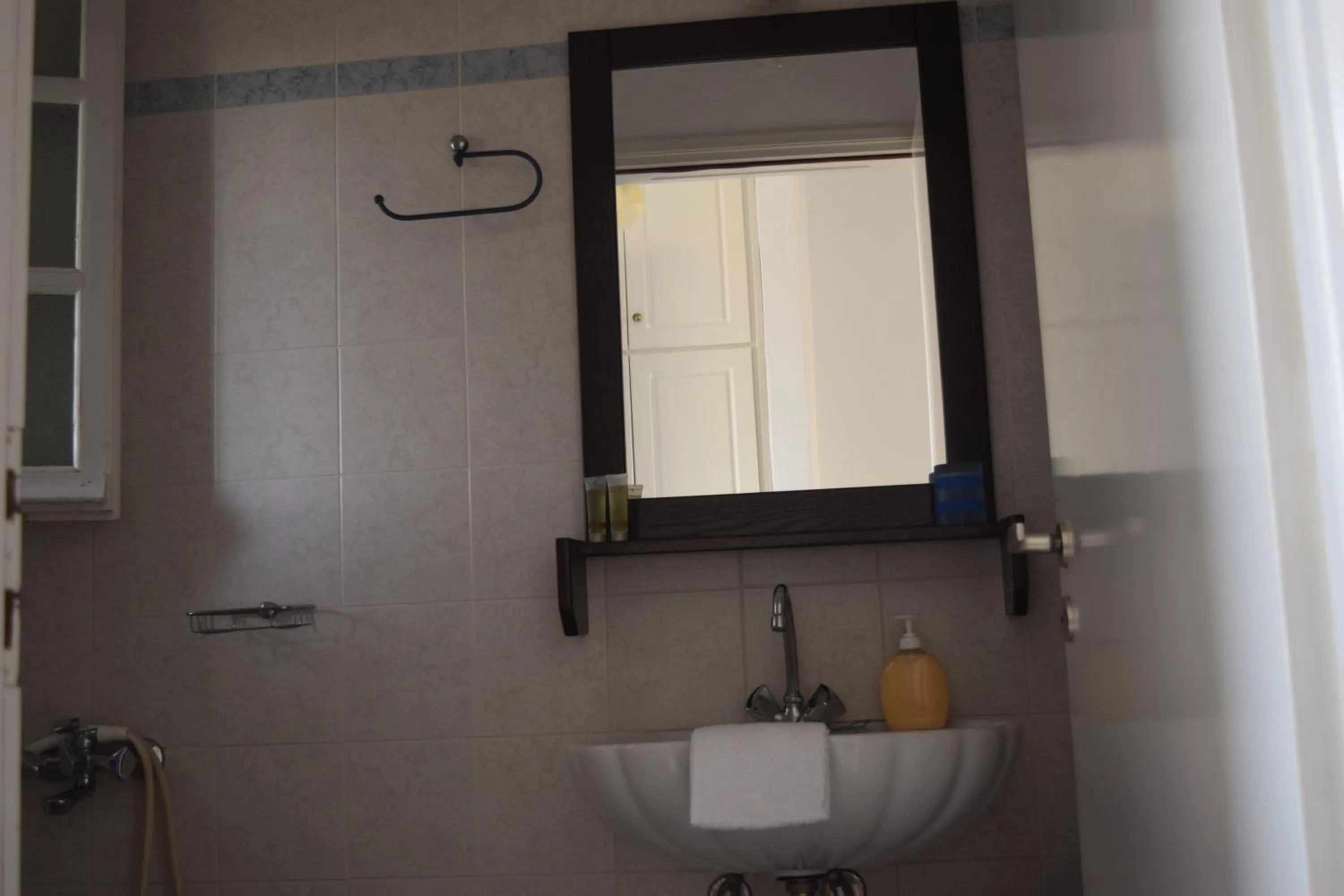 Bathroom in Paraporti