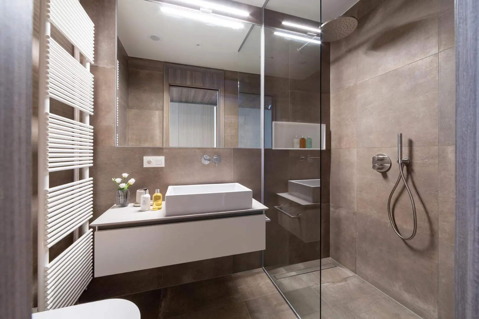 Shower in The Central City - Luxury Serviced Residence