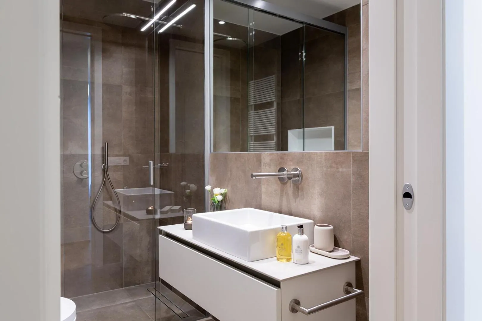 Shower in The Central City - Luxury Serviced Residence