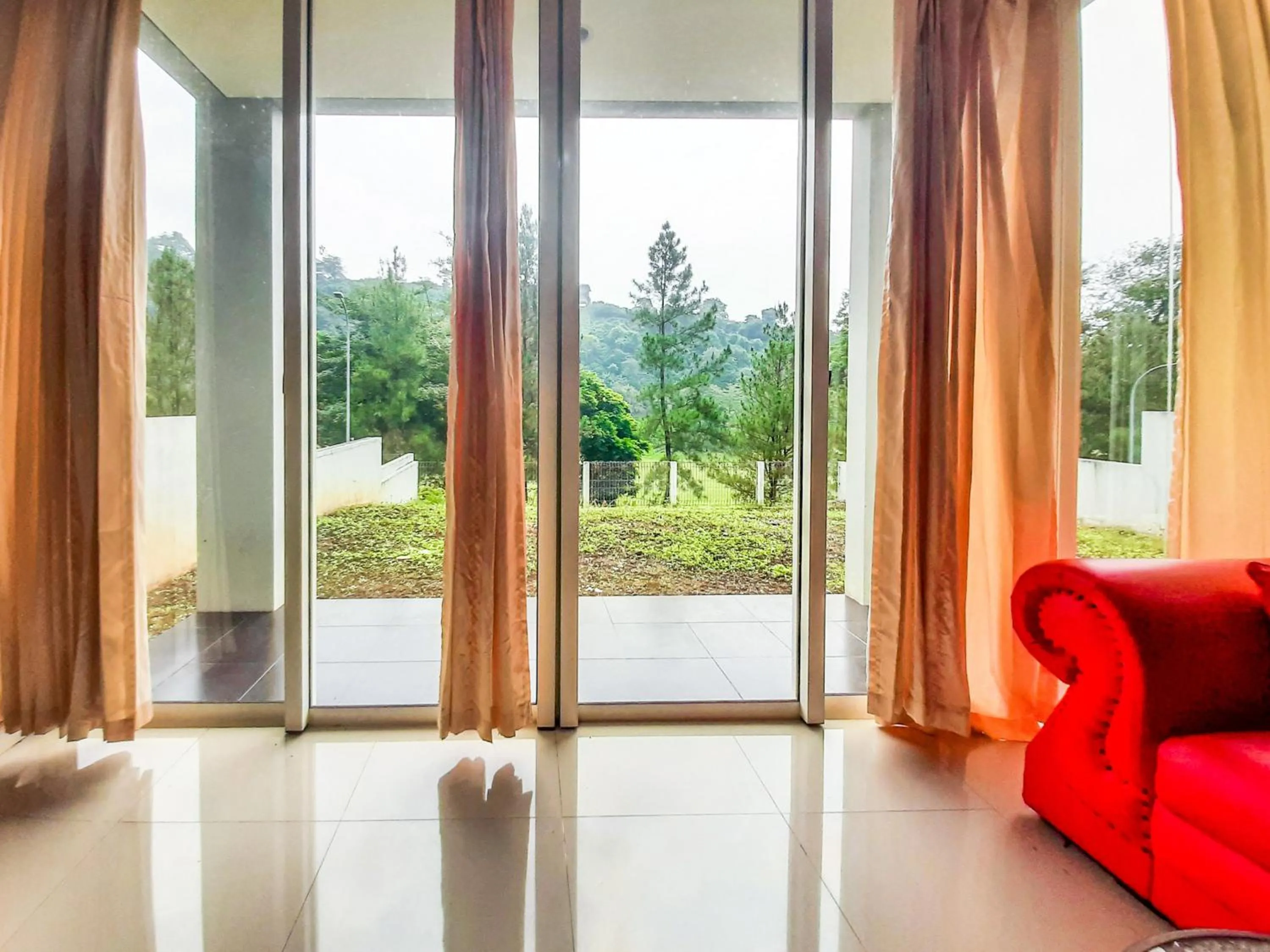 Property building in RedDoorz at Villa Taman Dayu Pandaan 2