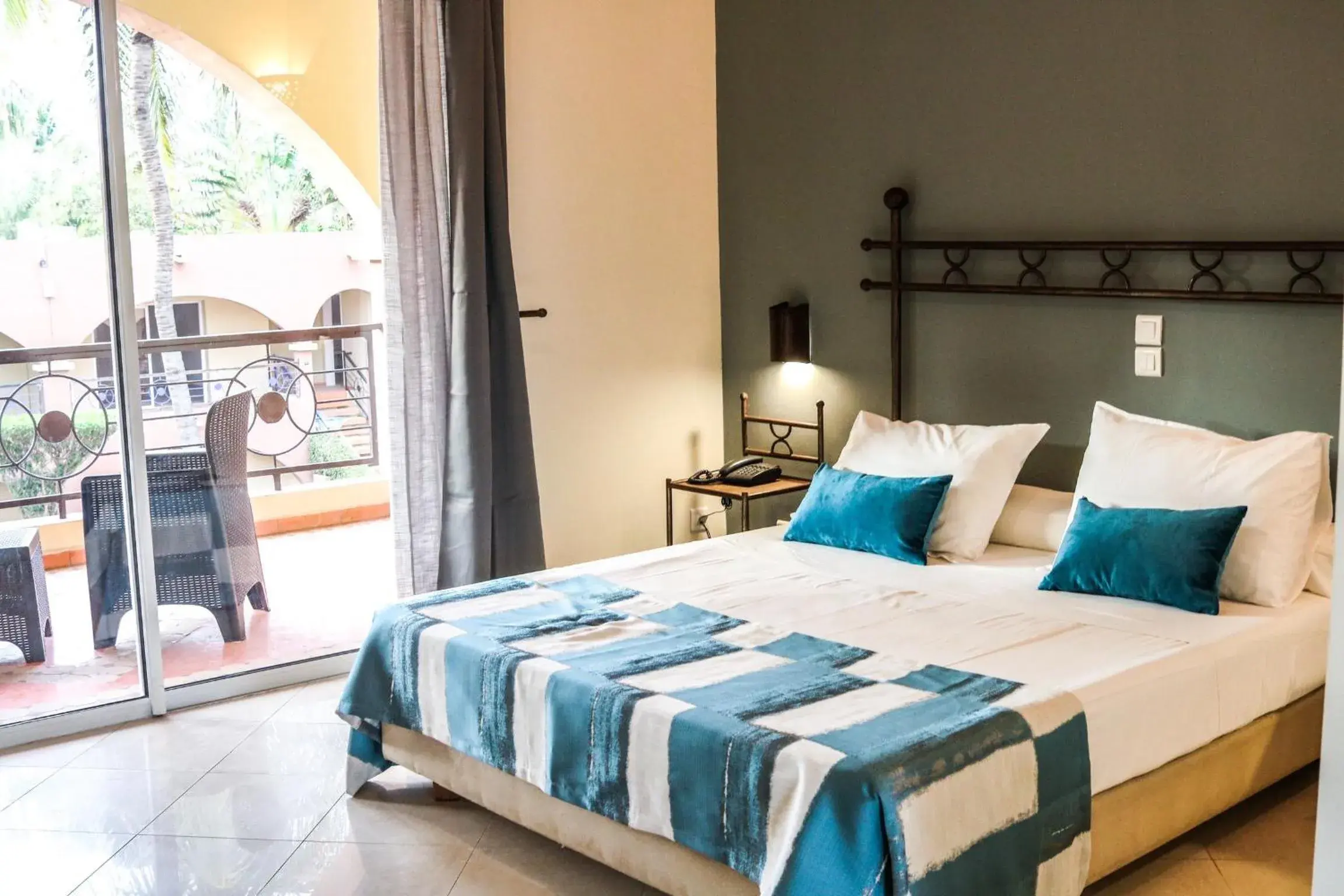 Superior Double Room in Airport Hotel Casino du Cap-vert Superior Double Room in Airport Hotel Casino du Cap-vert