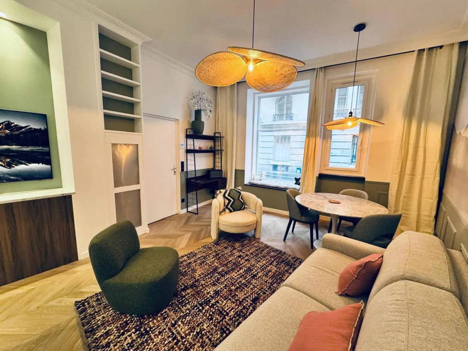 Living room in Hôtel Etoile Trocadéro