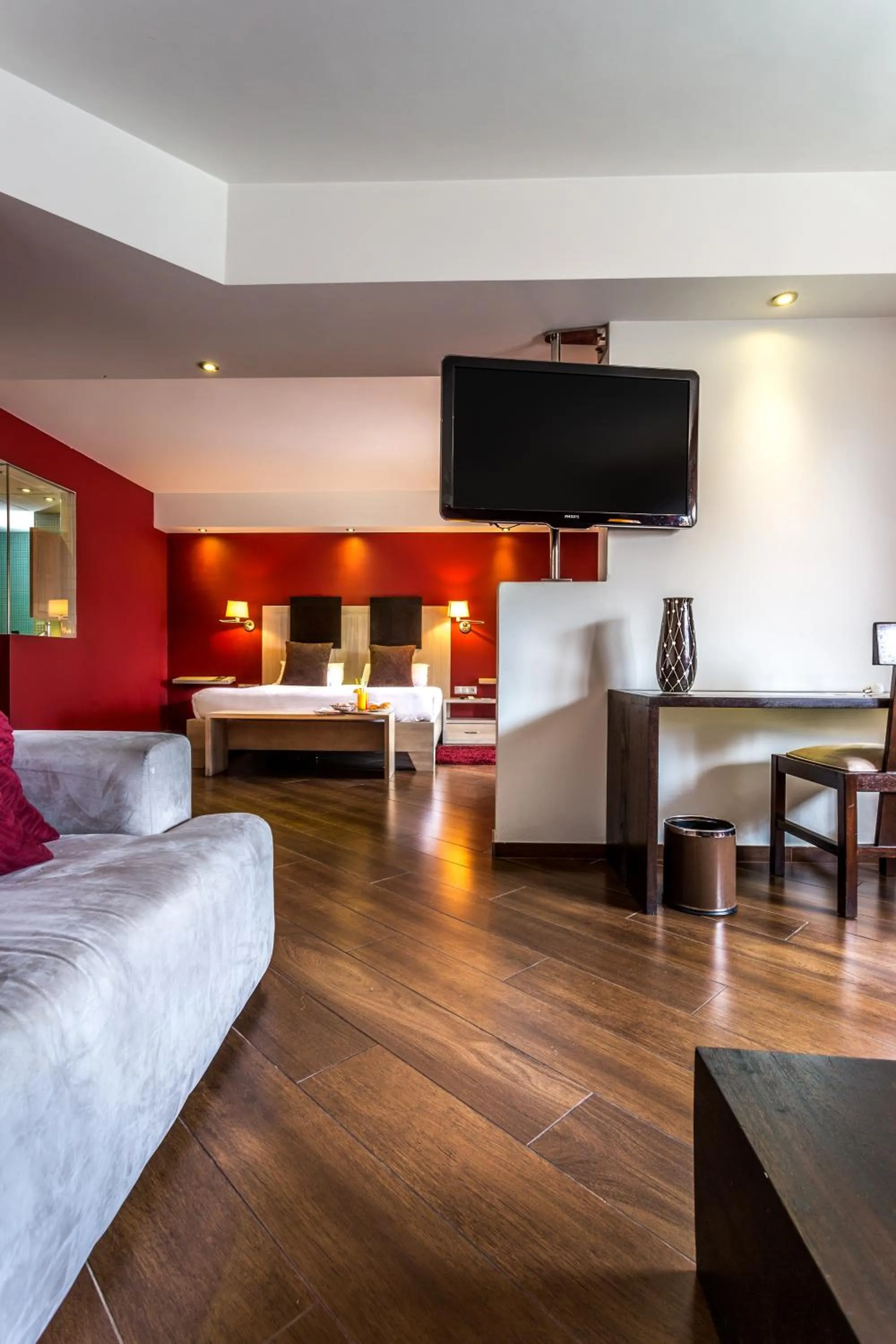 Photo of the whole room in Café de Rome