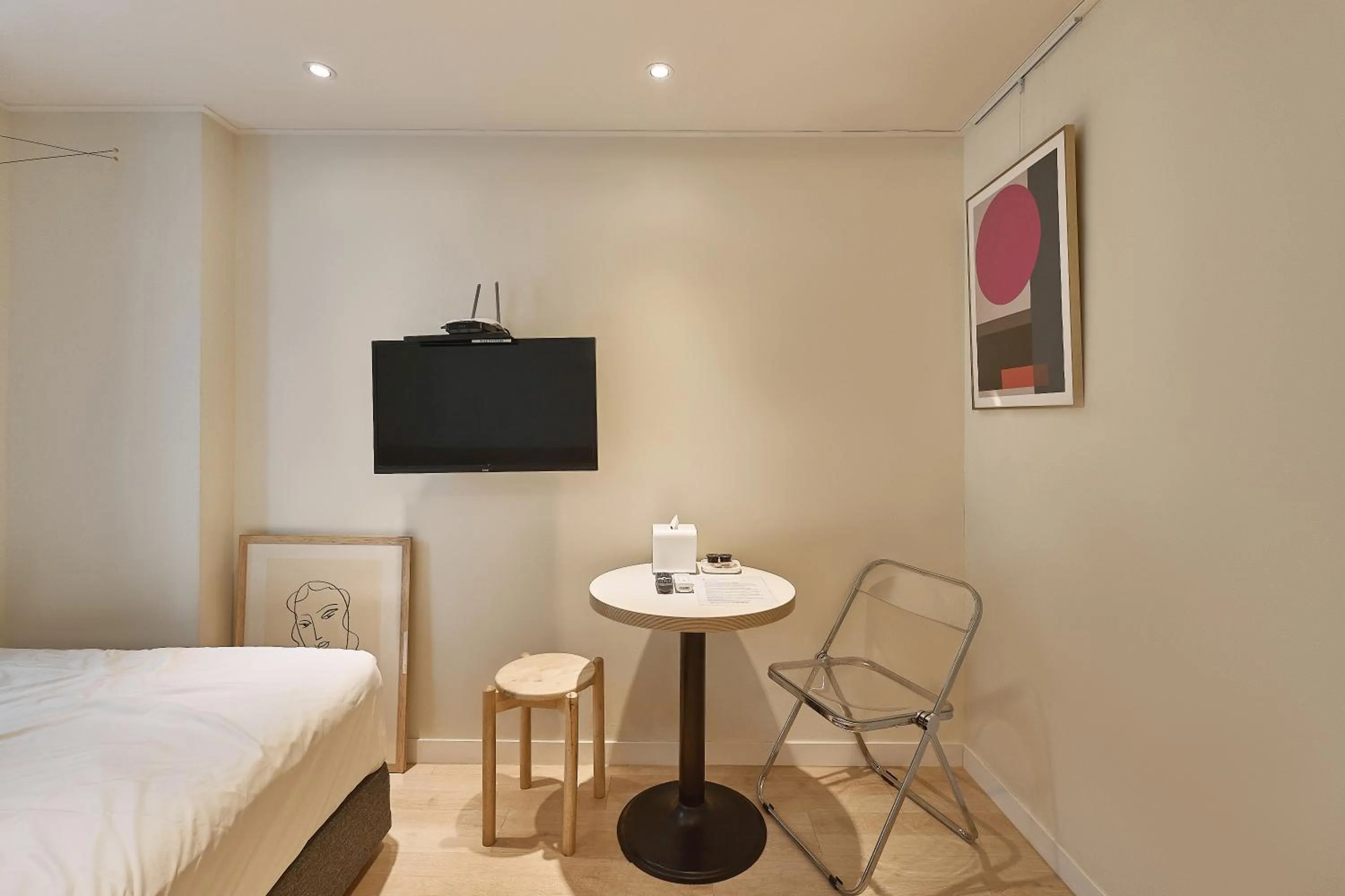 Bed in Artravel Home