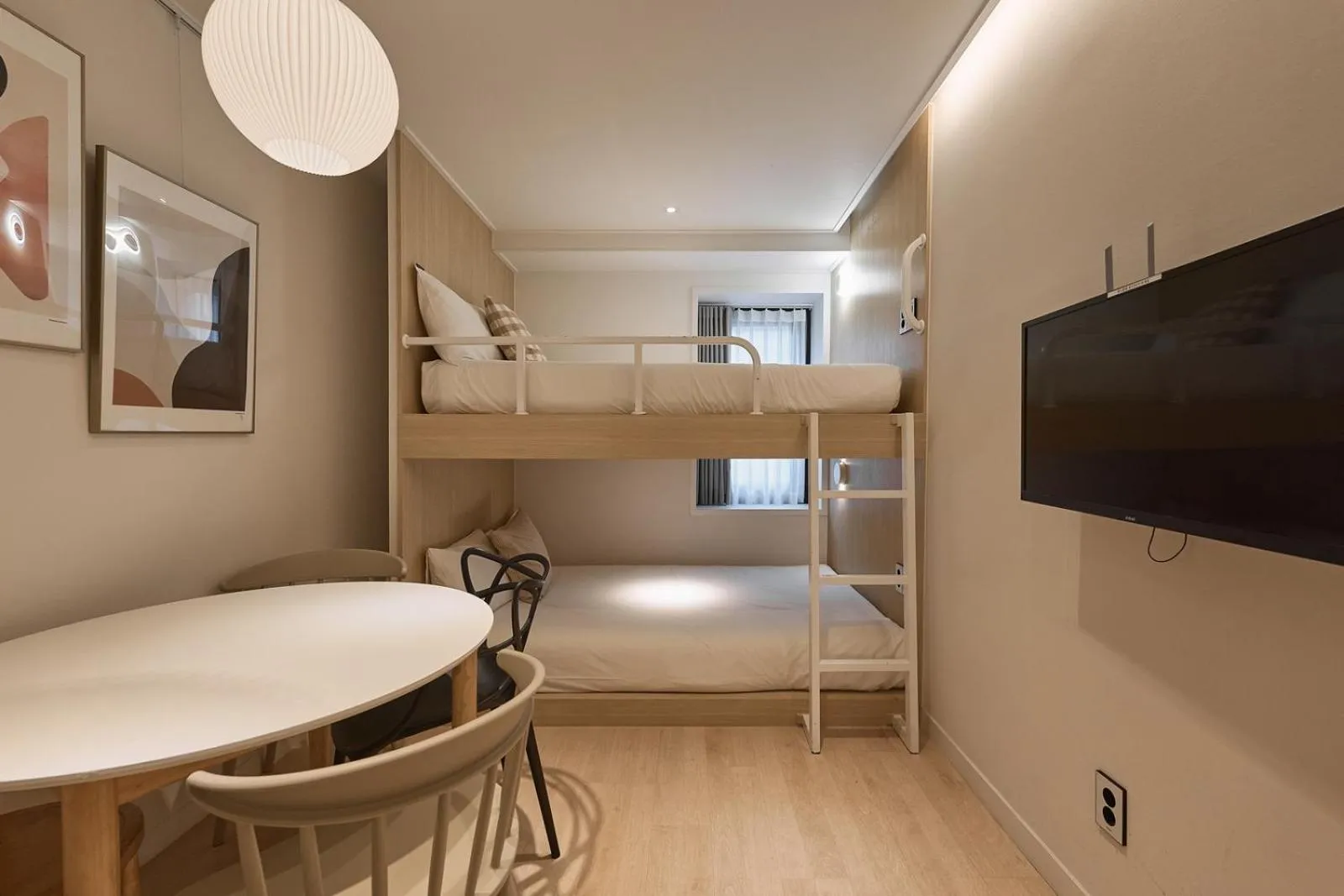 Bed in Artravel Home