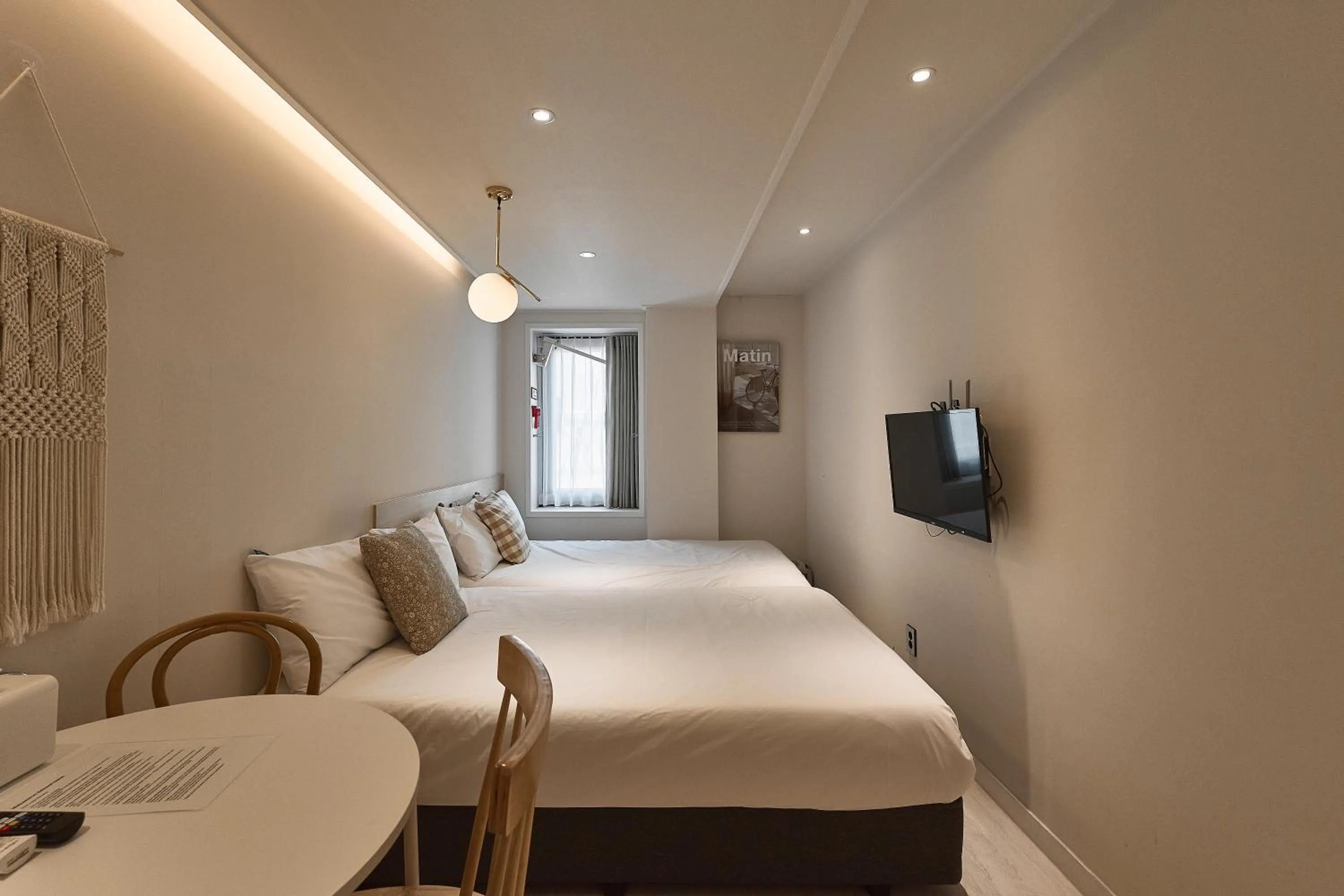 Bed in Artravel Home