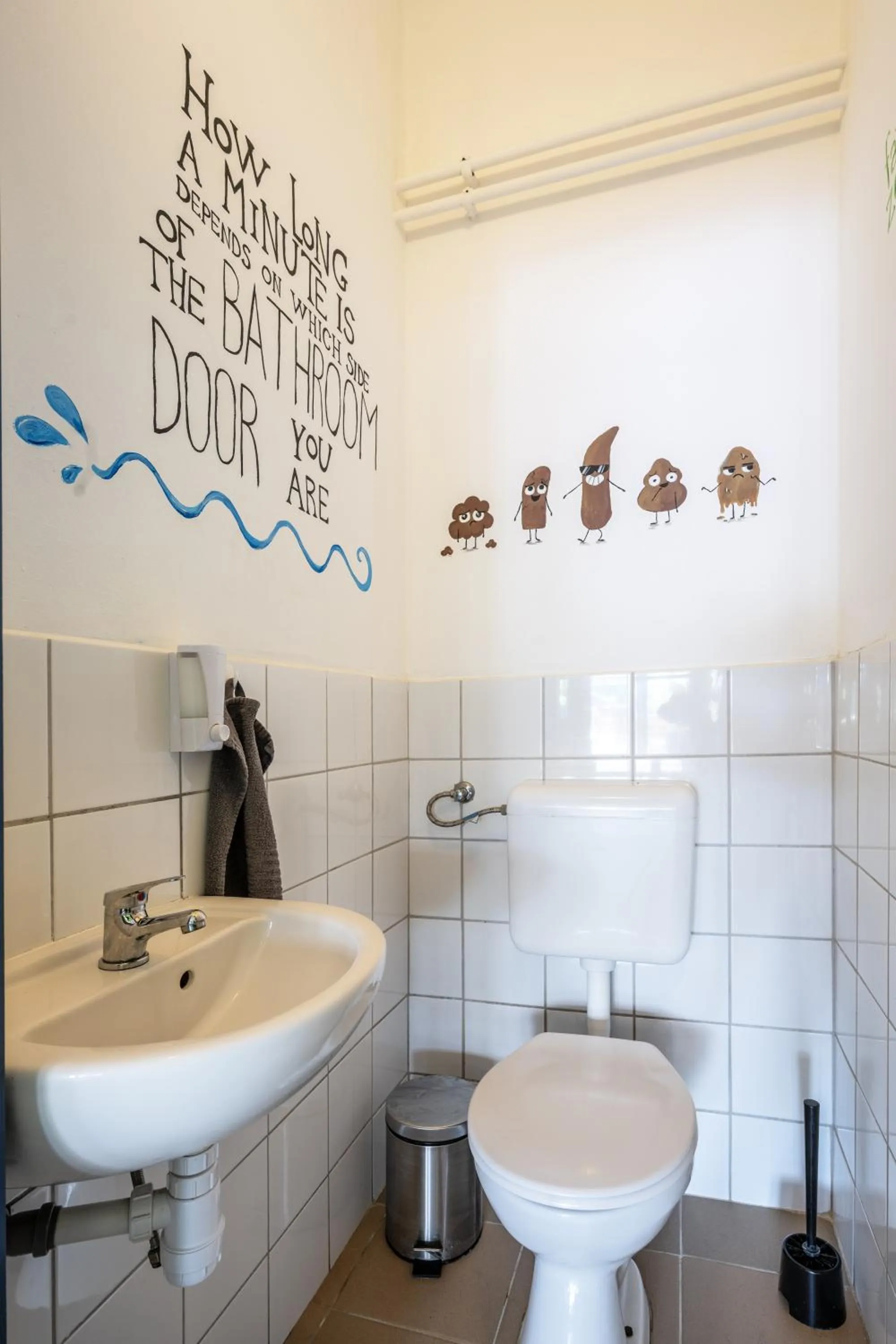 Toilet in Island Hostel Budapest