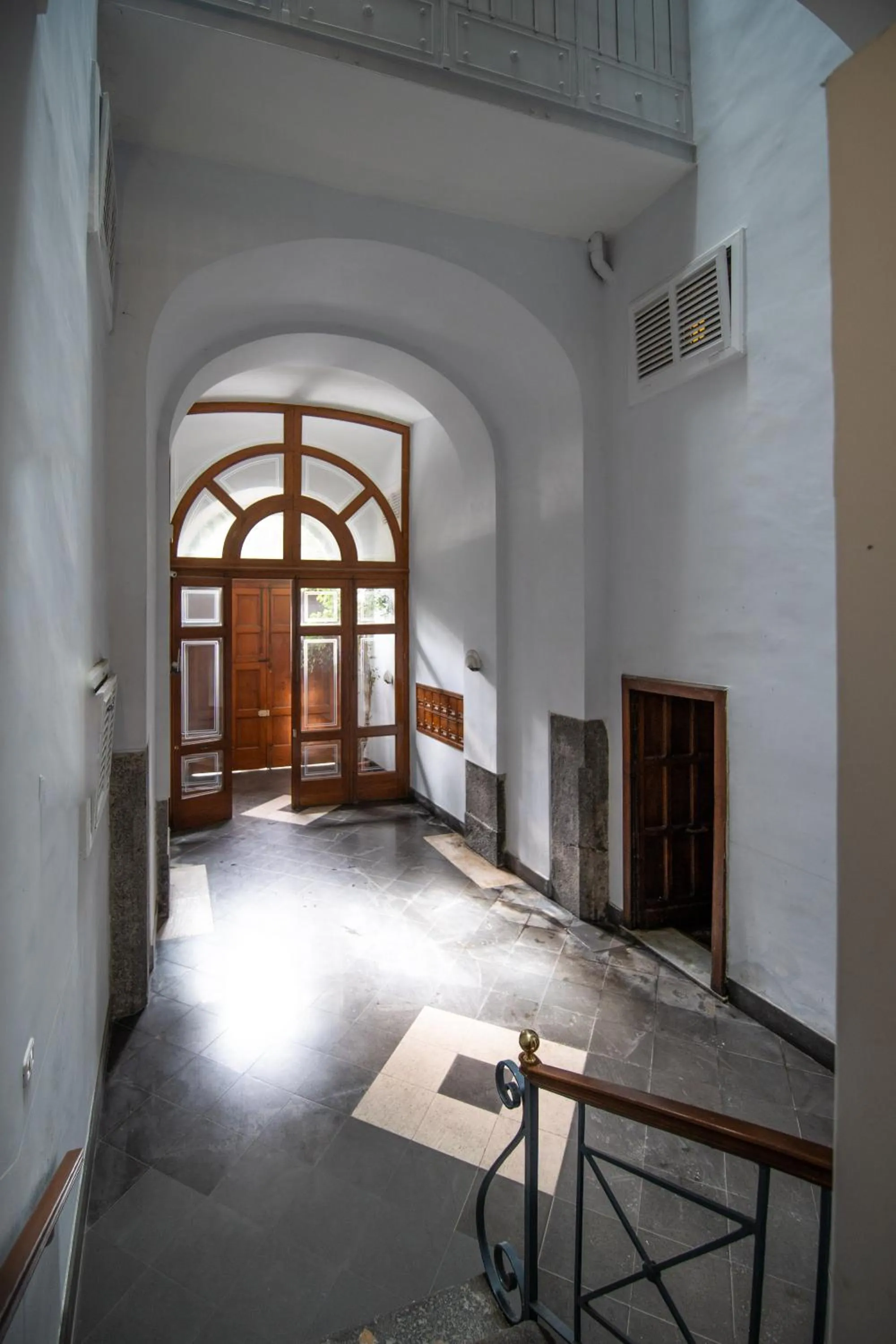 Facade/entrance in D'Angleterre Guest House