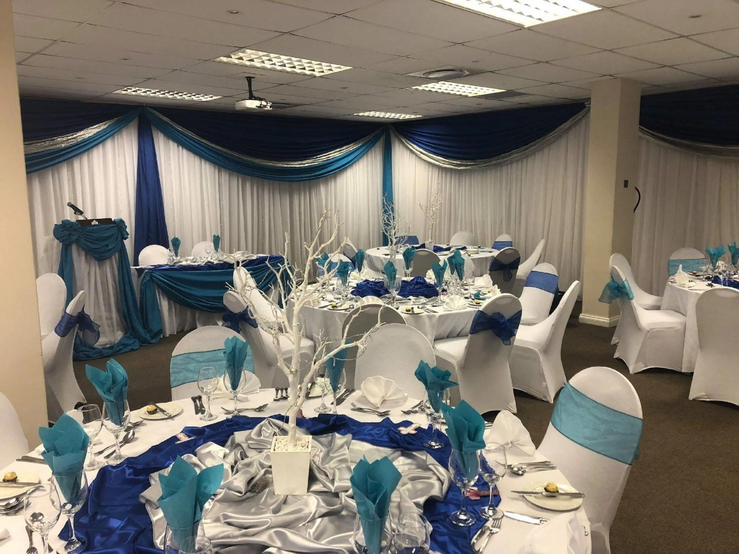 Banquet/Function facilities in Redlands Hotel