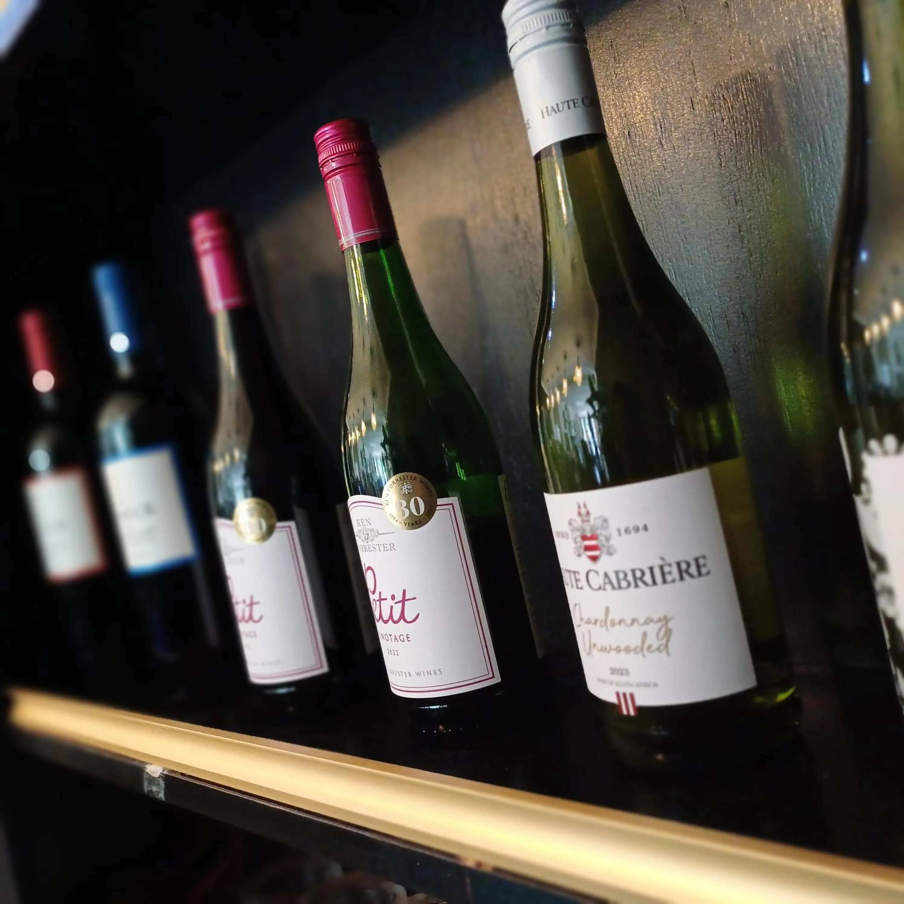 Alcoholic drinks in Redlands Hotel