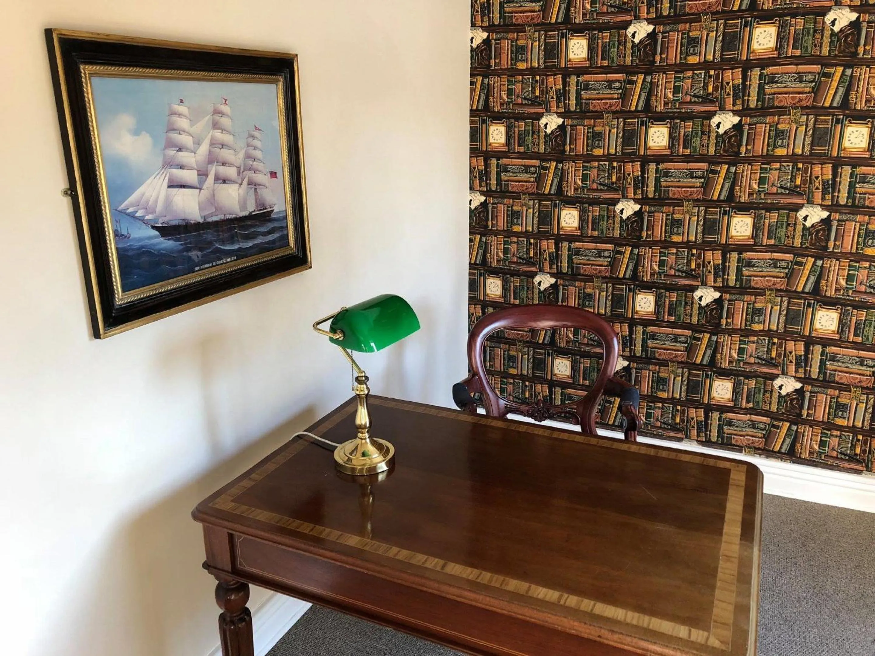 Decorative detail in Redlands Hotel