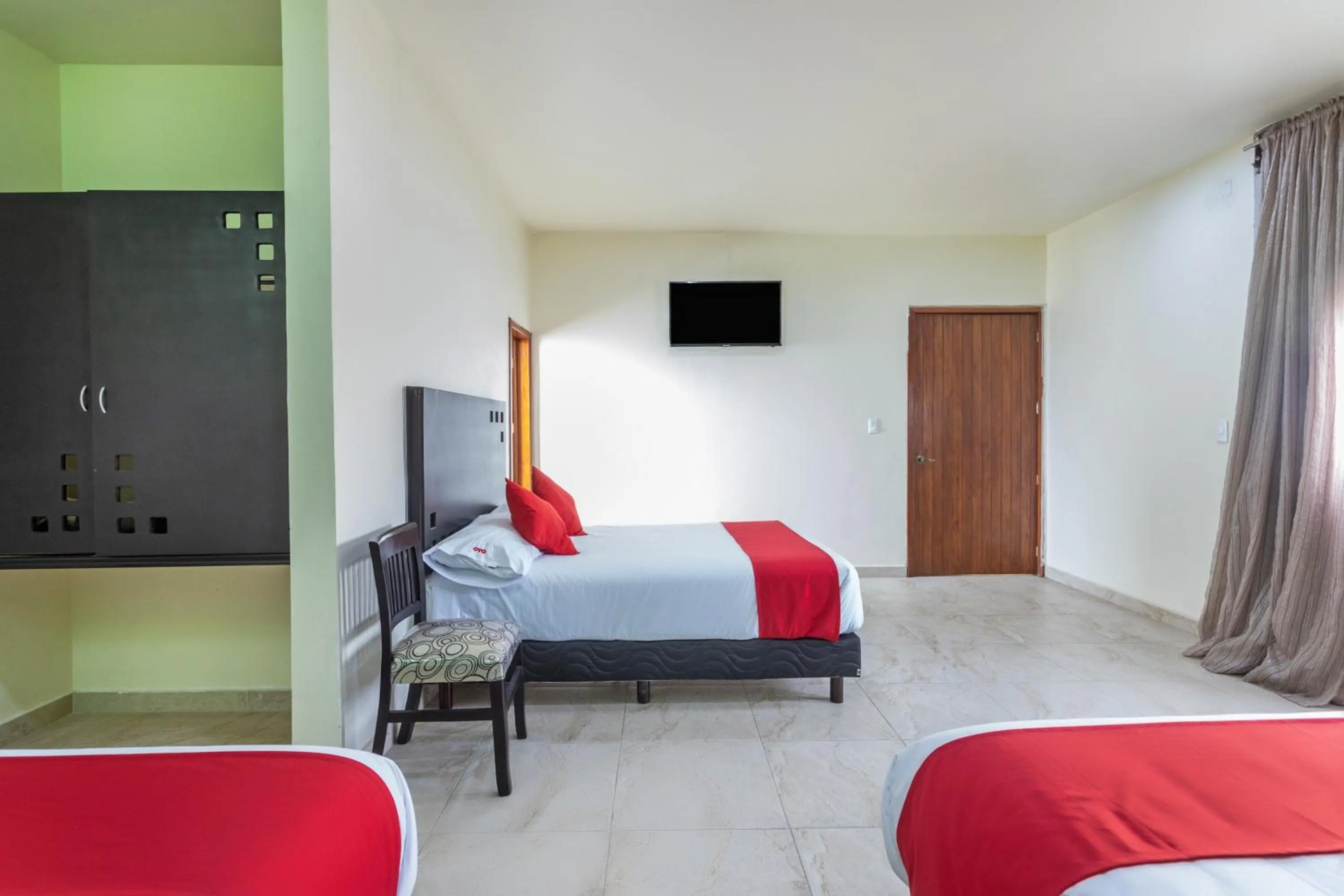 Bedroom, Bed in Capital O Hotel Emperadores Inn, Atlixco