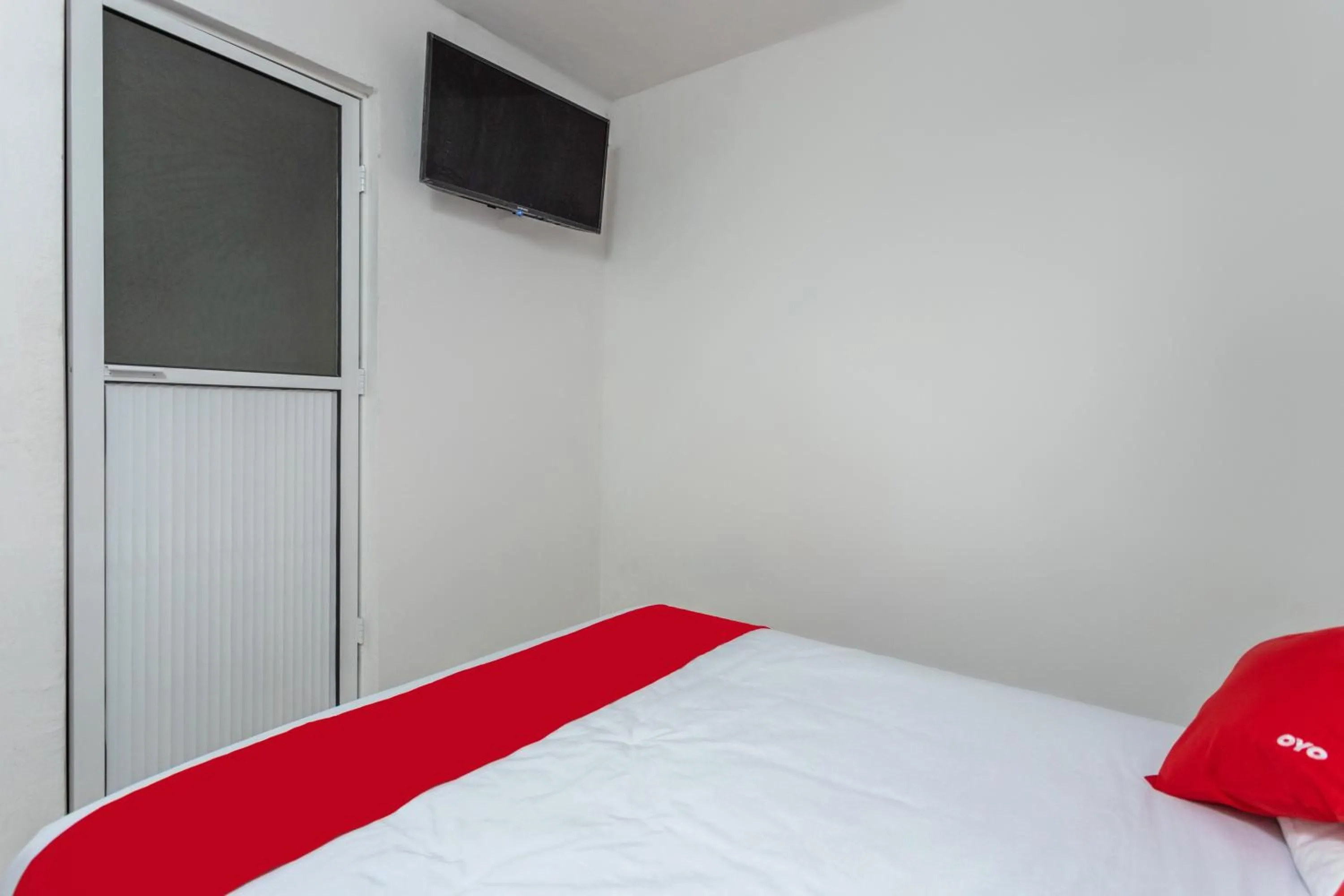 Bedroom, Bed in Capital O Hotel Emperadores Inn, Atlixco