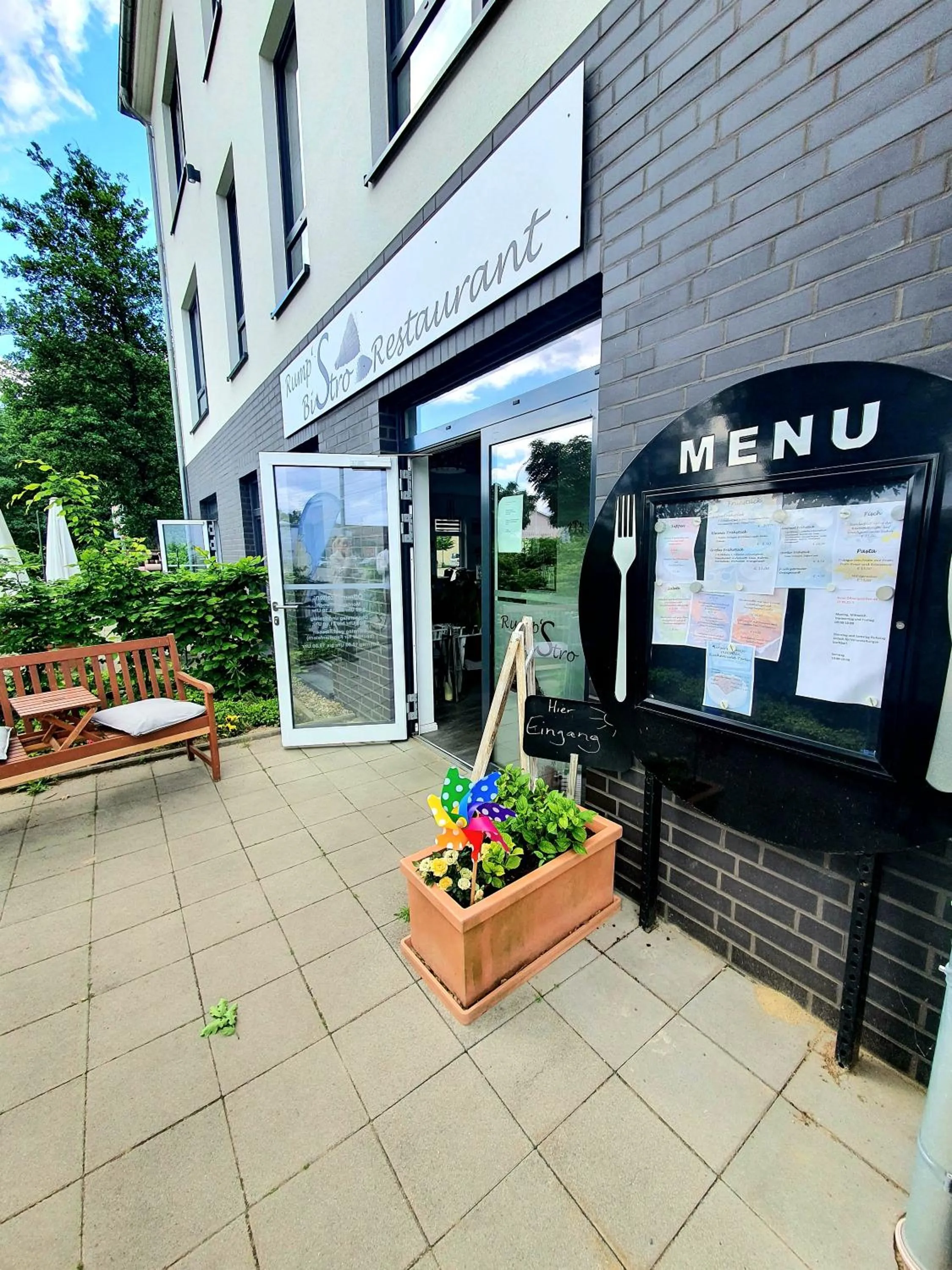 Staff in Hotel sleep-station