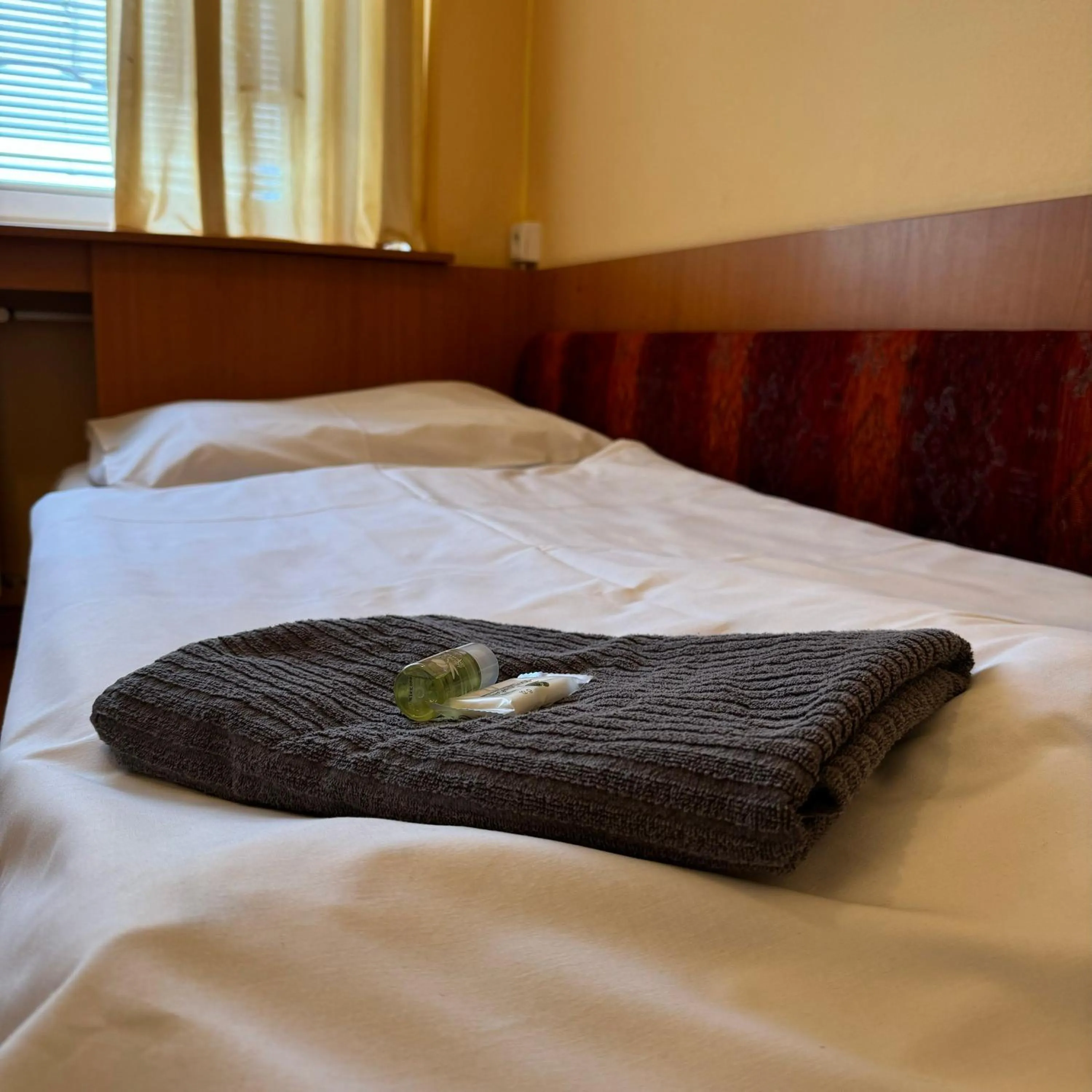 Other, Bed in Hotel Avion