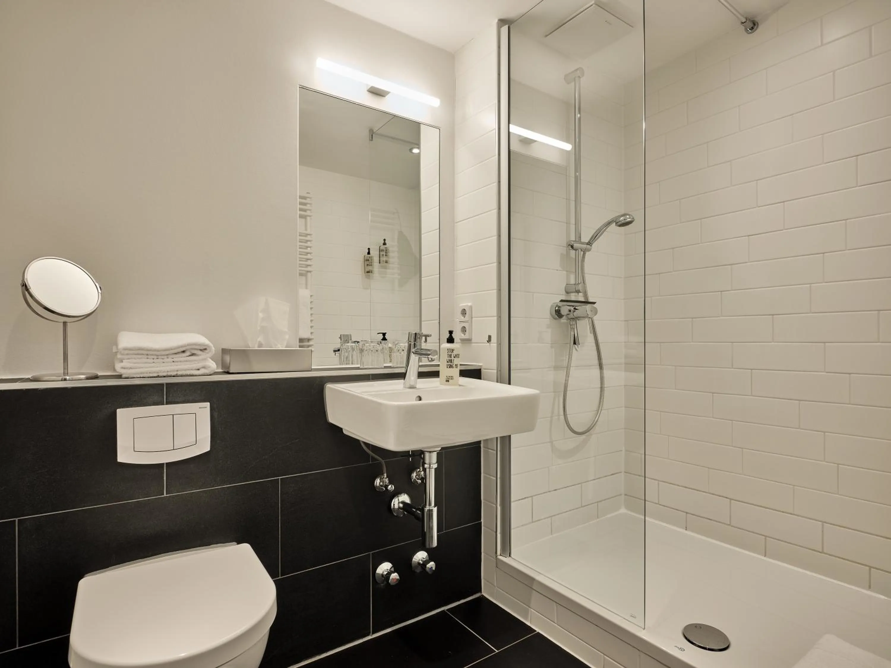 Bathroom in mein werder - hotel am markt