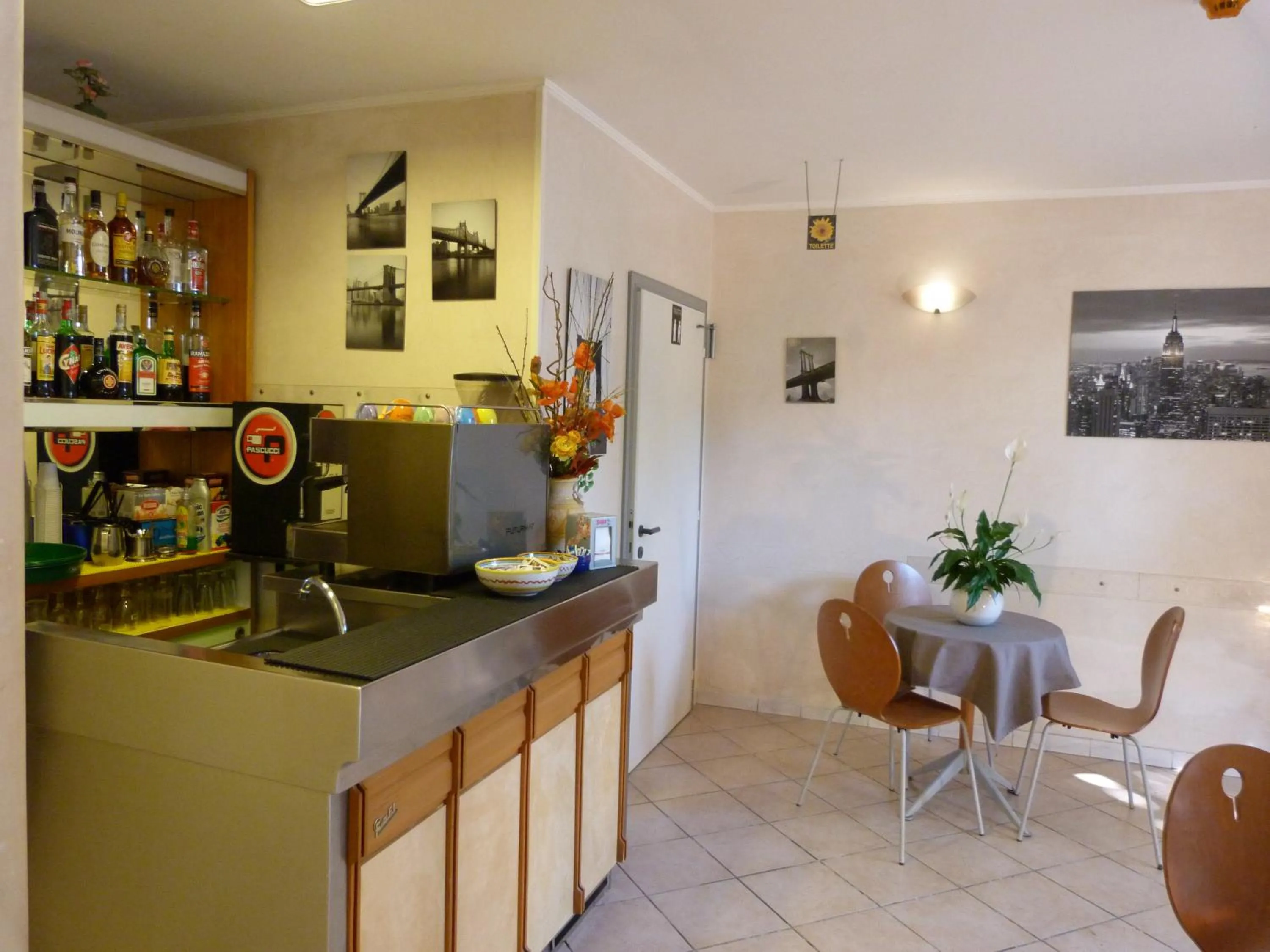 Lounge or bar in Hotel Monti