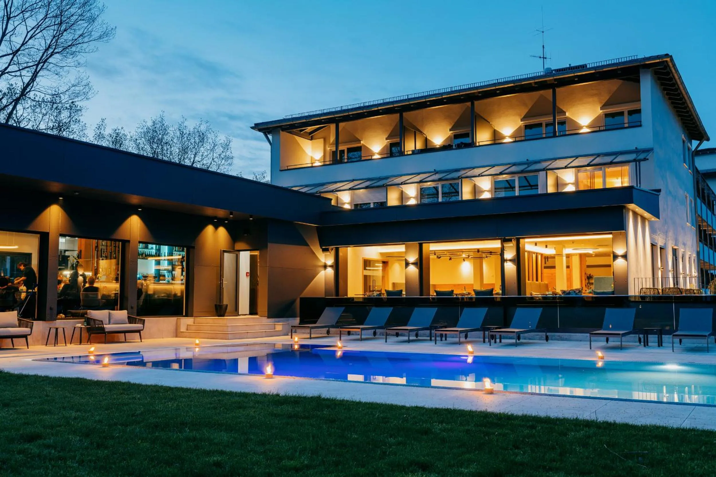 Property building in Aqua Blu Hotel