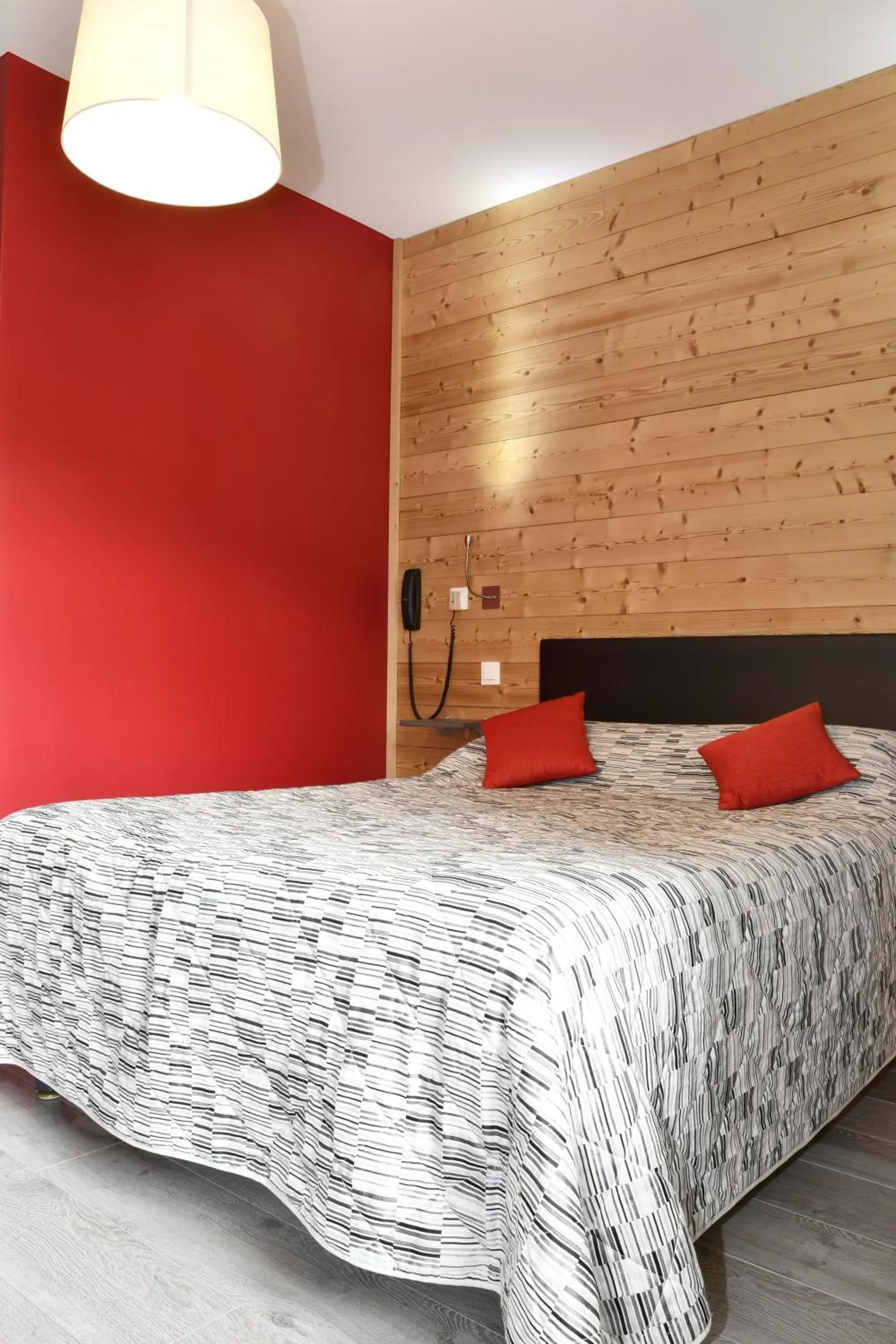 Bedroom, Bed in Hôtel Lacour