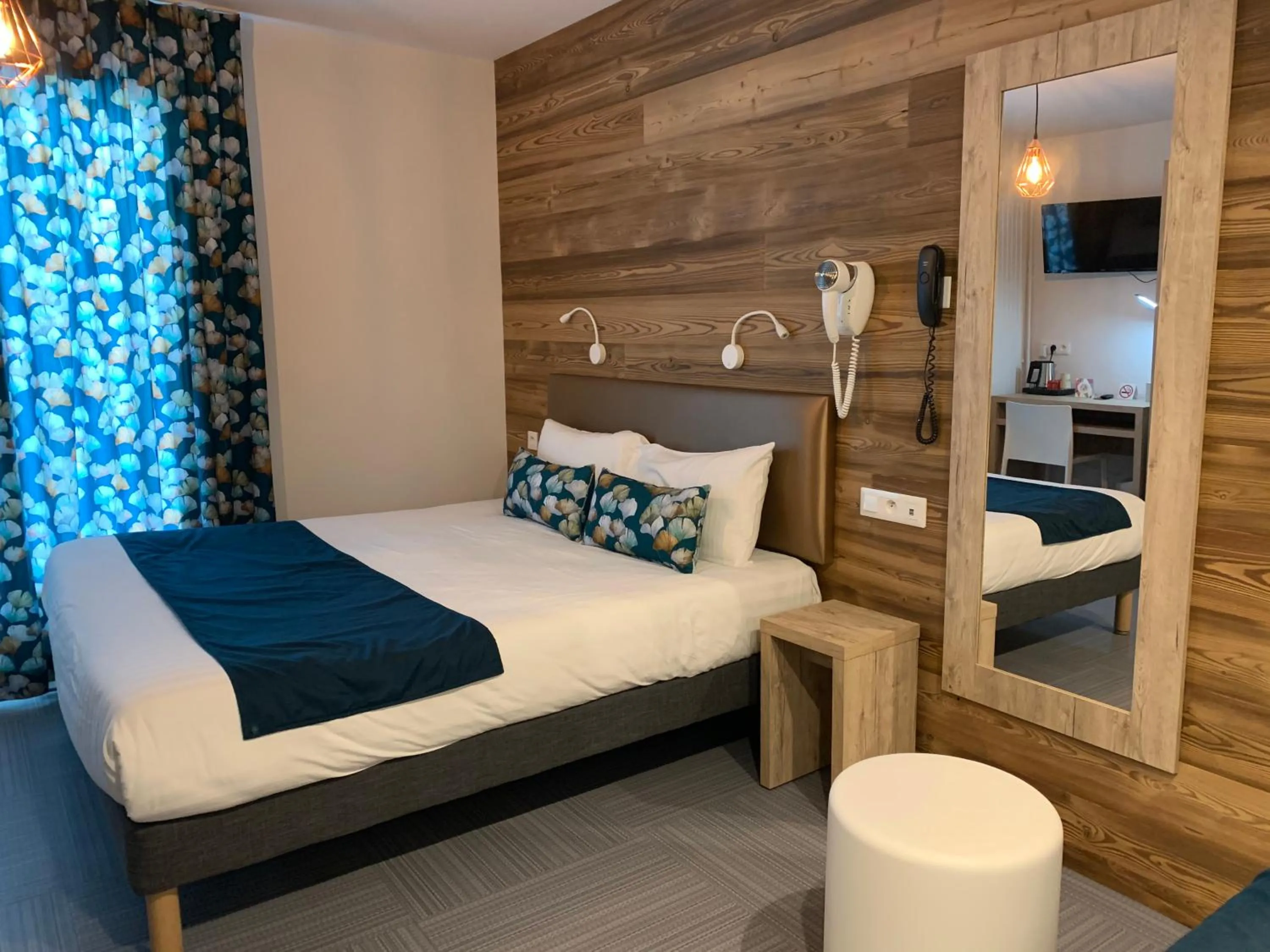 Bed in Hôtel Lacour