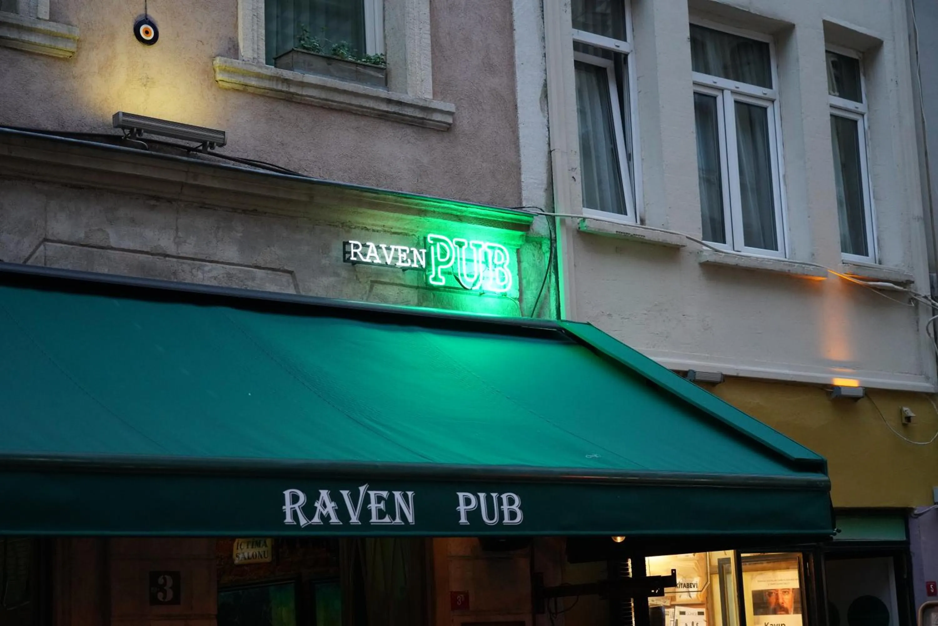 Raven Suites Taksim