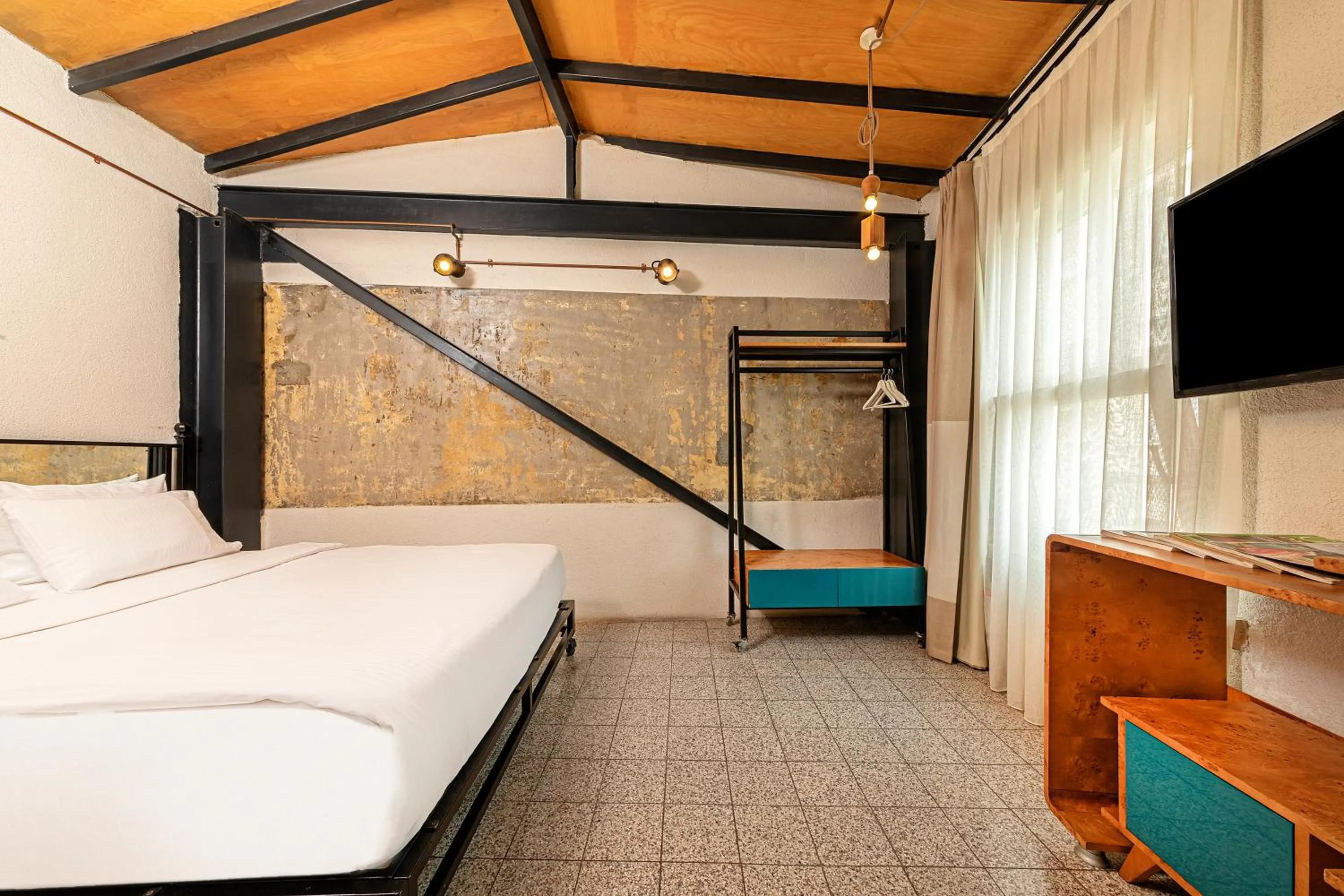 Bed in Raven Suites Taksim