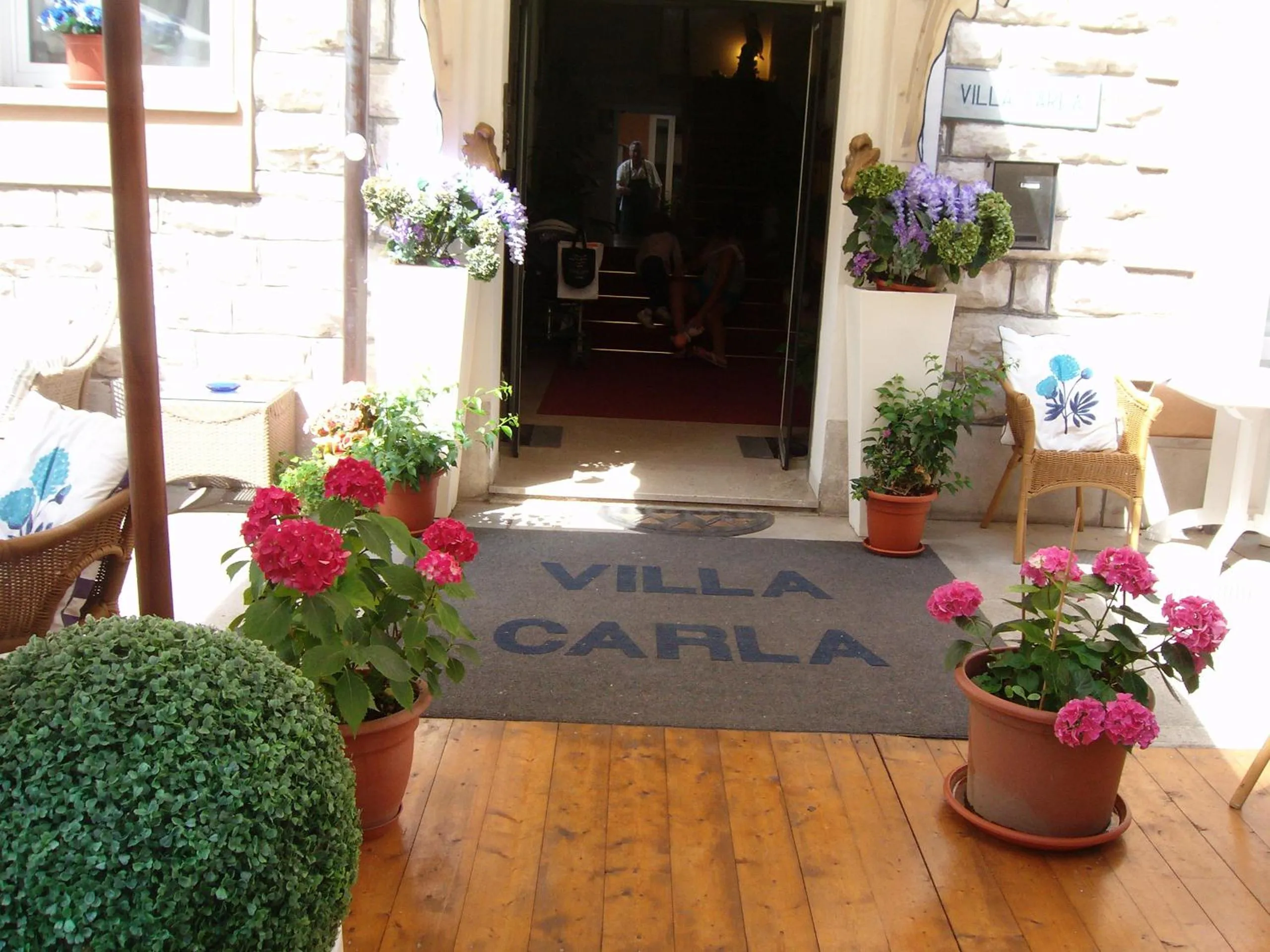 Facade/entrance in Hotel Villa Carla