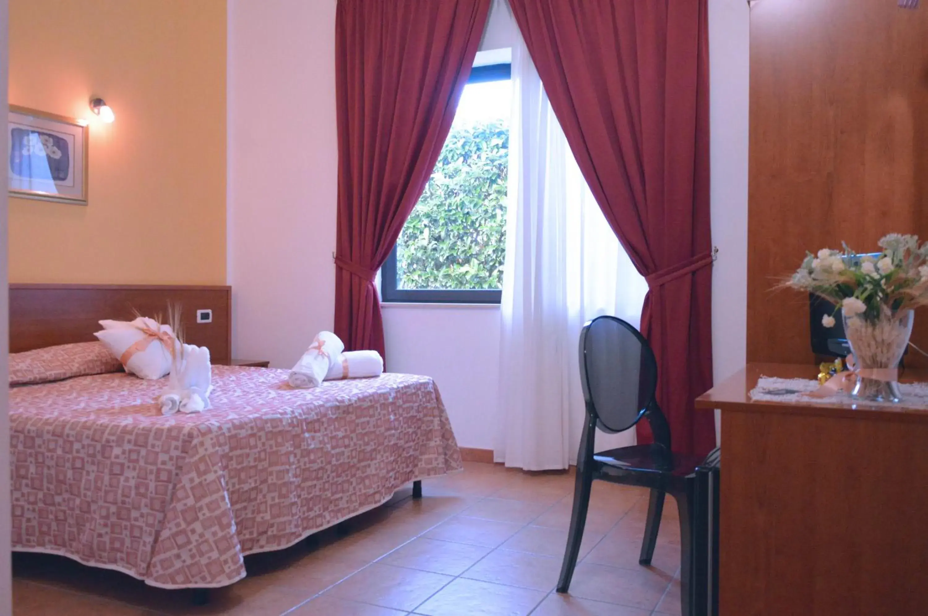 Double or Twin Room with Private Bathroom in Desusino Residence & Hotel Double or Twin Room with Private Bathroom in Desusino Residence & Hotel