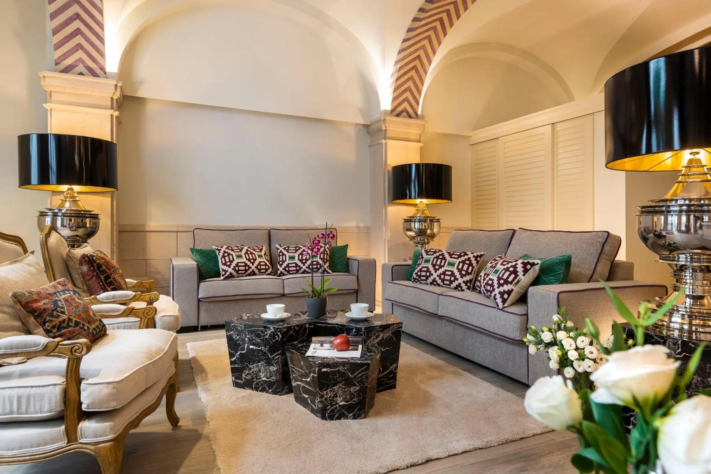 Living room in Casa de Triana Luxury Suites by Casa del Poeta