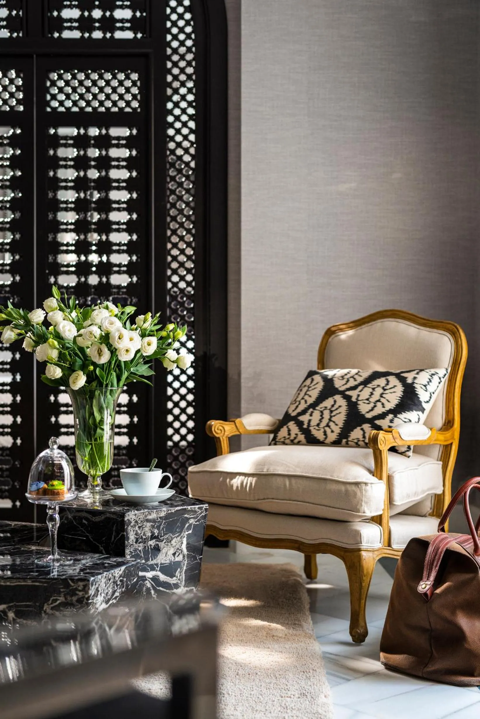 Living room in Casa de Triana Luxury Suites by Casa del Poeta